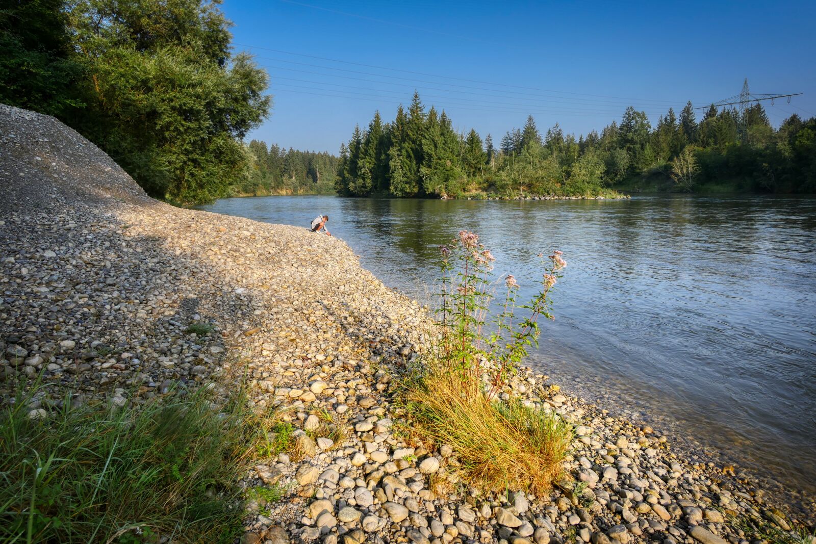 Panasonic Lumix DMC-GX8 sample photo. River, bank, pebble photography