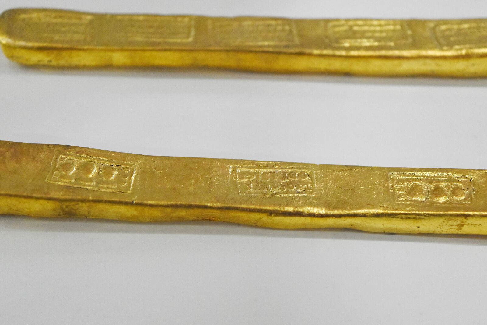 Nikon D5500 sample photo. Gold, history, medieval, metal photography