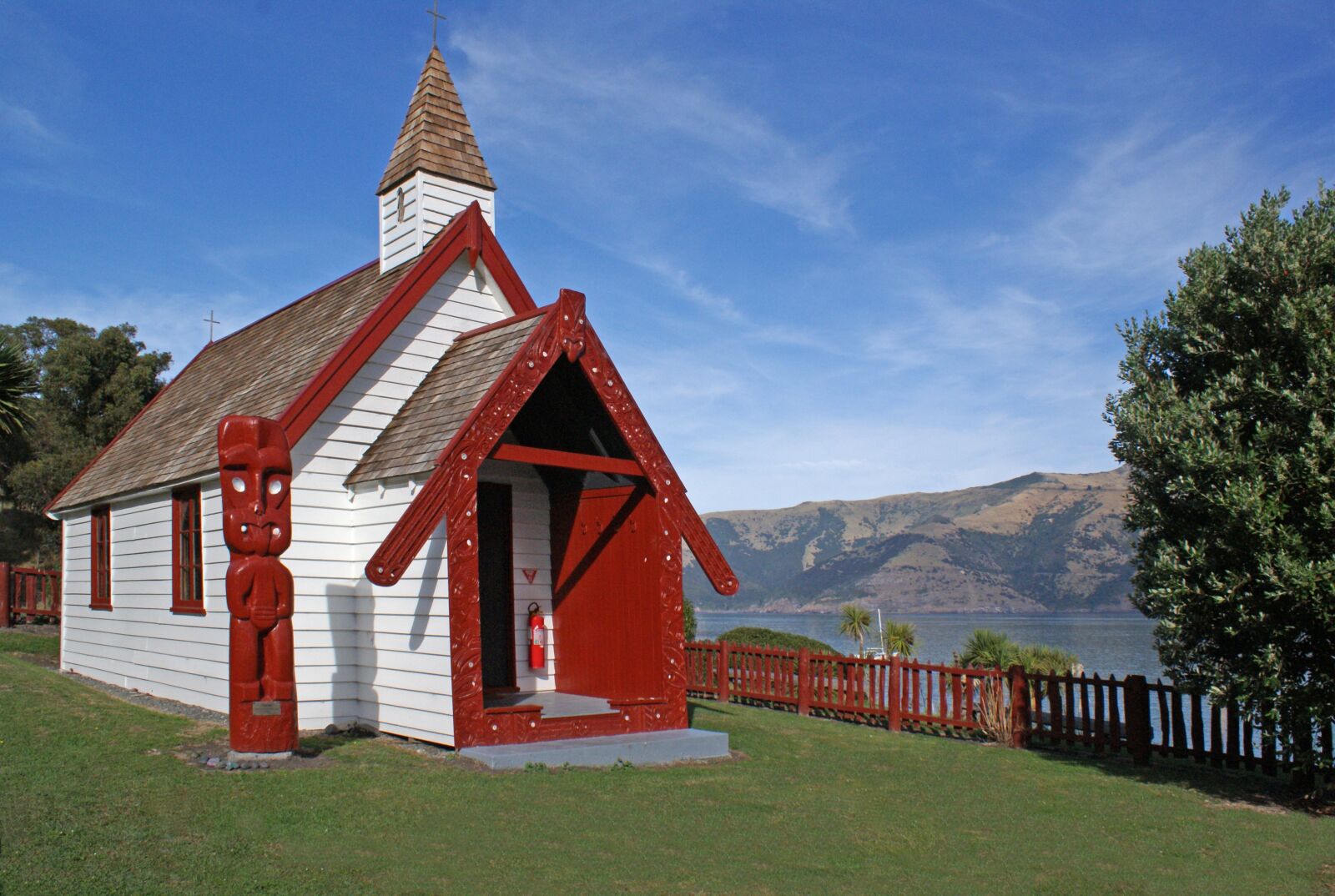 Sony Alpha DSLR-A200 sample photo. Onuku church, akaroa, new photography
