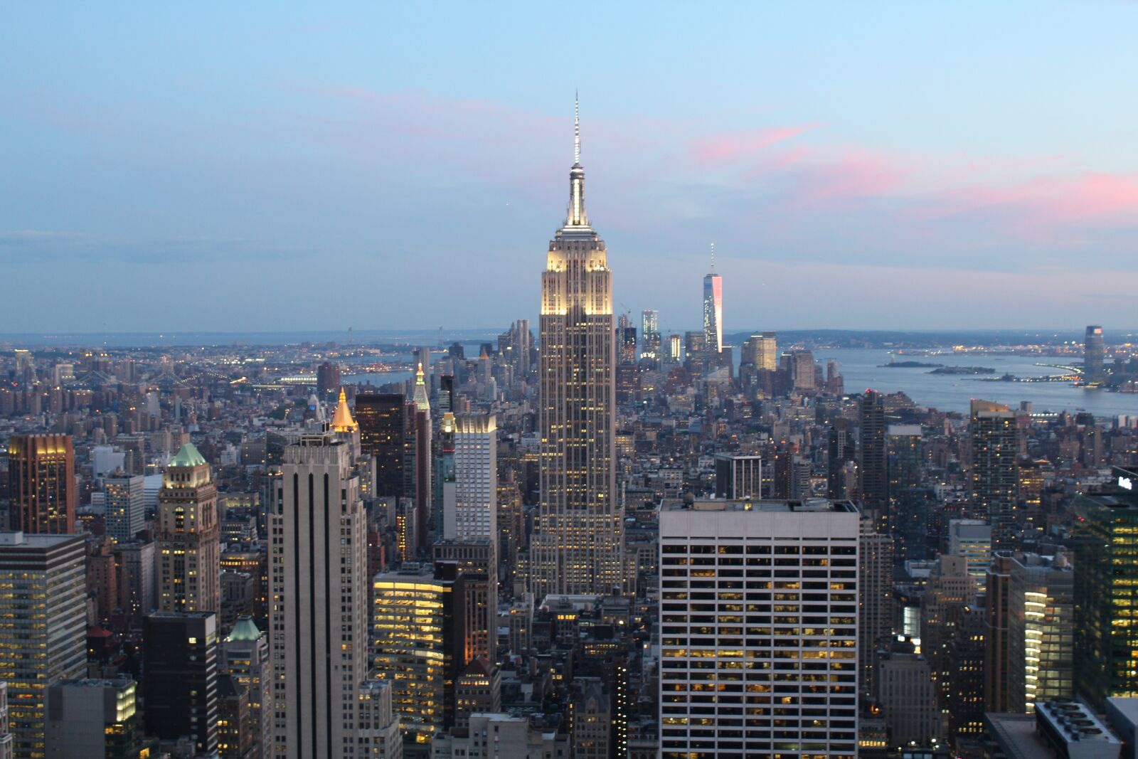 Canon EOS 1200D (EOS Rebel T5 / EOS Kiss X70 / EOS Hi) sample photo. Empire state building, end photography