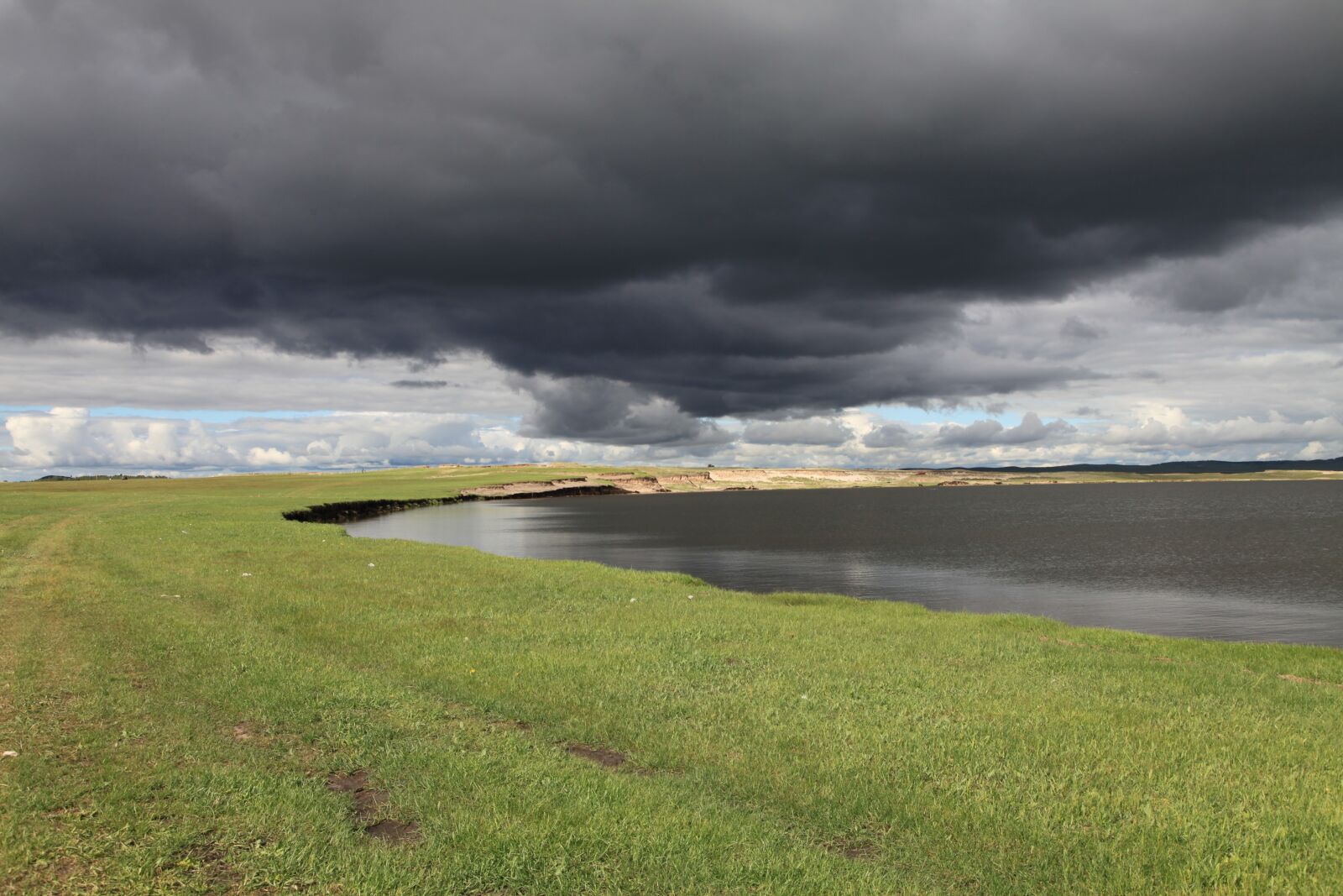 Canon EOS 5D Mark II sample photo. Lake, lakeside, meadow photography