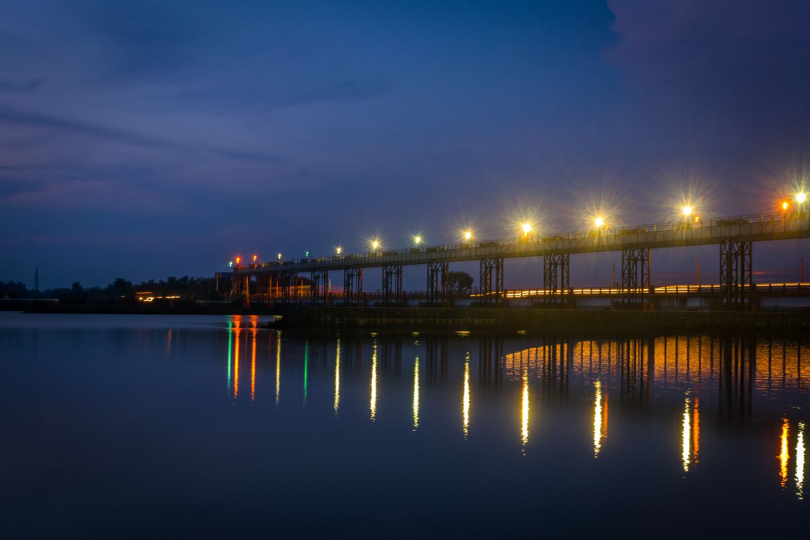 Nikon D5300 sample photo. Night, light, blue photography
