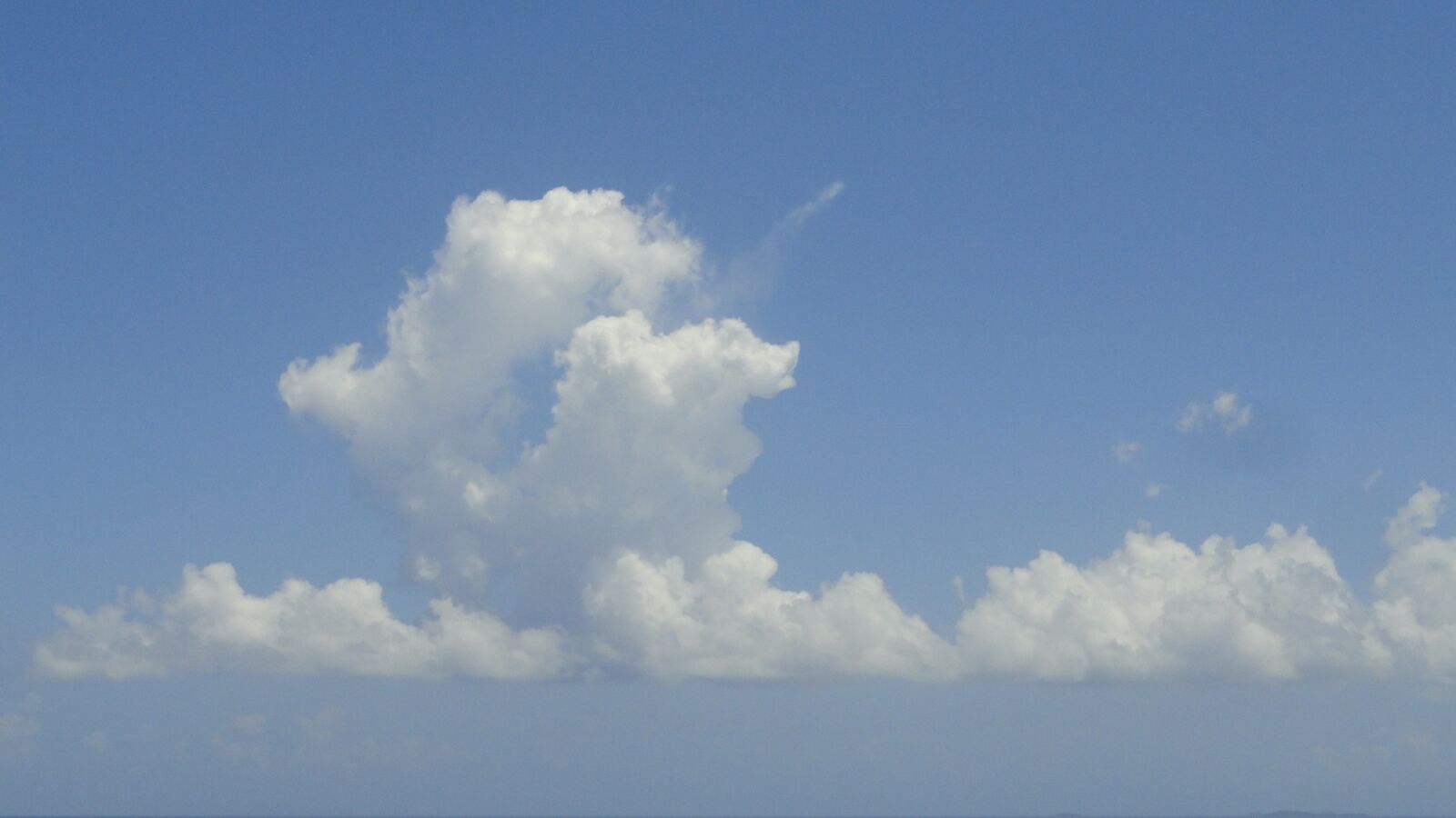 Sony Cyber-shot DSC-H55 sample photo. Clouds, sky, blue photography