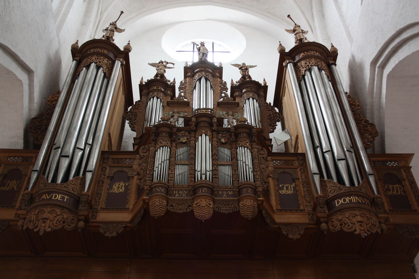 Canon EOS 450D (EOS Rebel XSi / EOS Kiss X2) sample photo. Church, organ, instrument photography