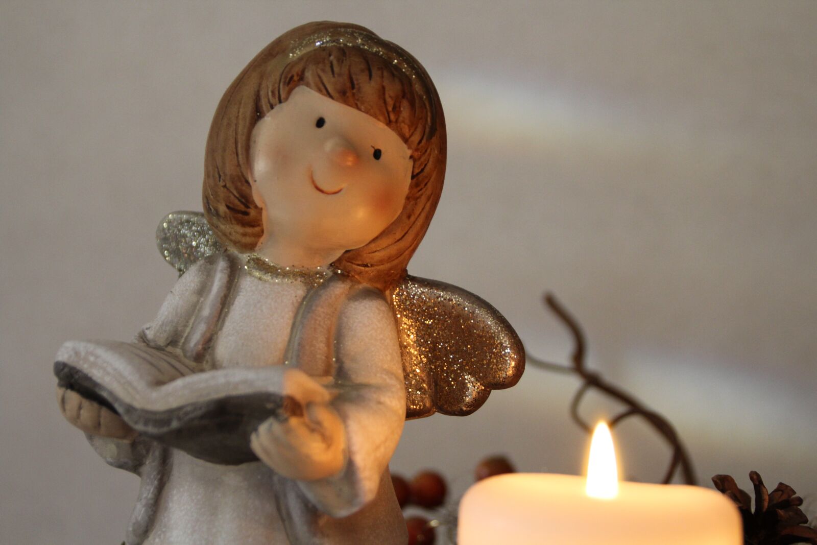 Canon EOS 1200D (EOS Rebel T5 / EOS Kiss X70 / EOS Hi) sample photo. Angel, christmas, candle photography