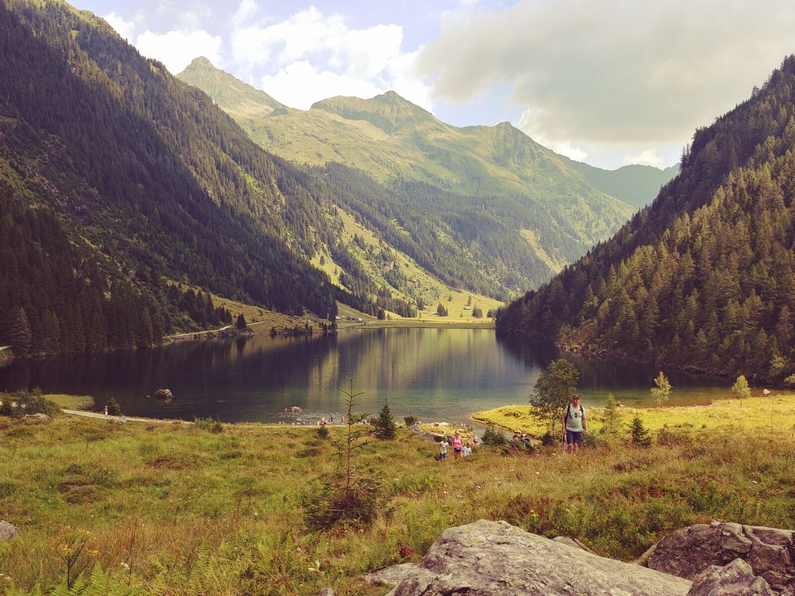 LG G6 sample photo. Mountain, lake, alpine photography