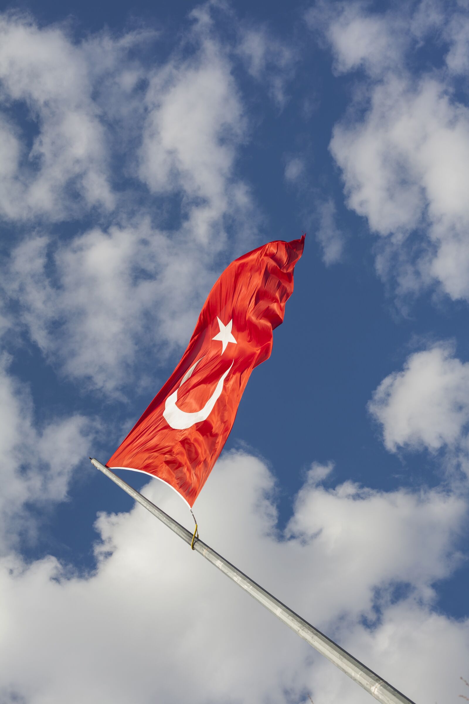 Canon EOS 5D Mark II sample photo. Flag, sky, turkey photography