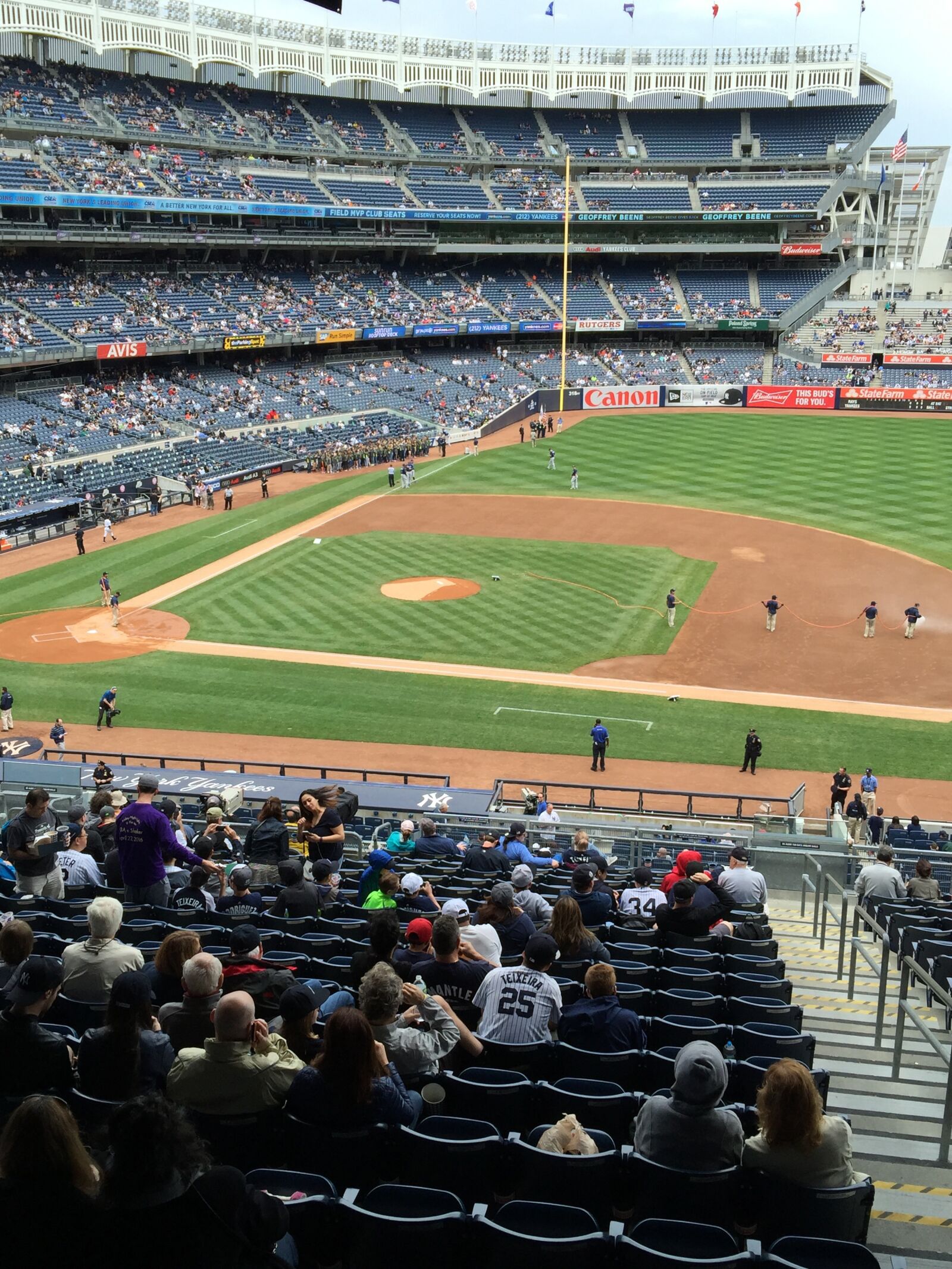 iPhone 6 Plus back camera 4.15mm f/2.2 sample photo. Baseball, stadium, field photography