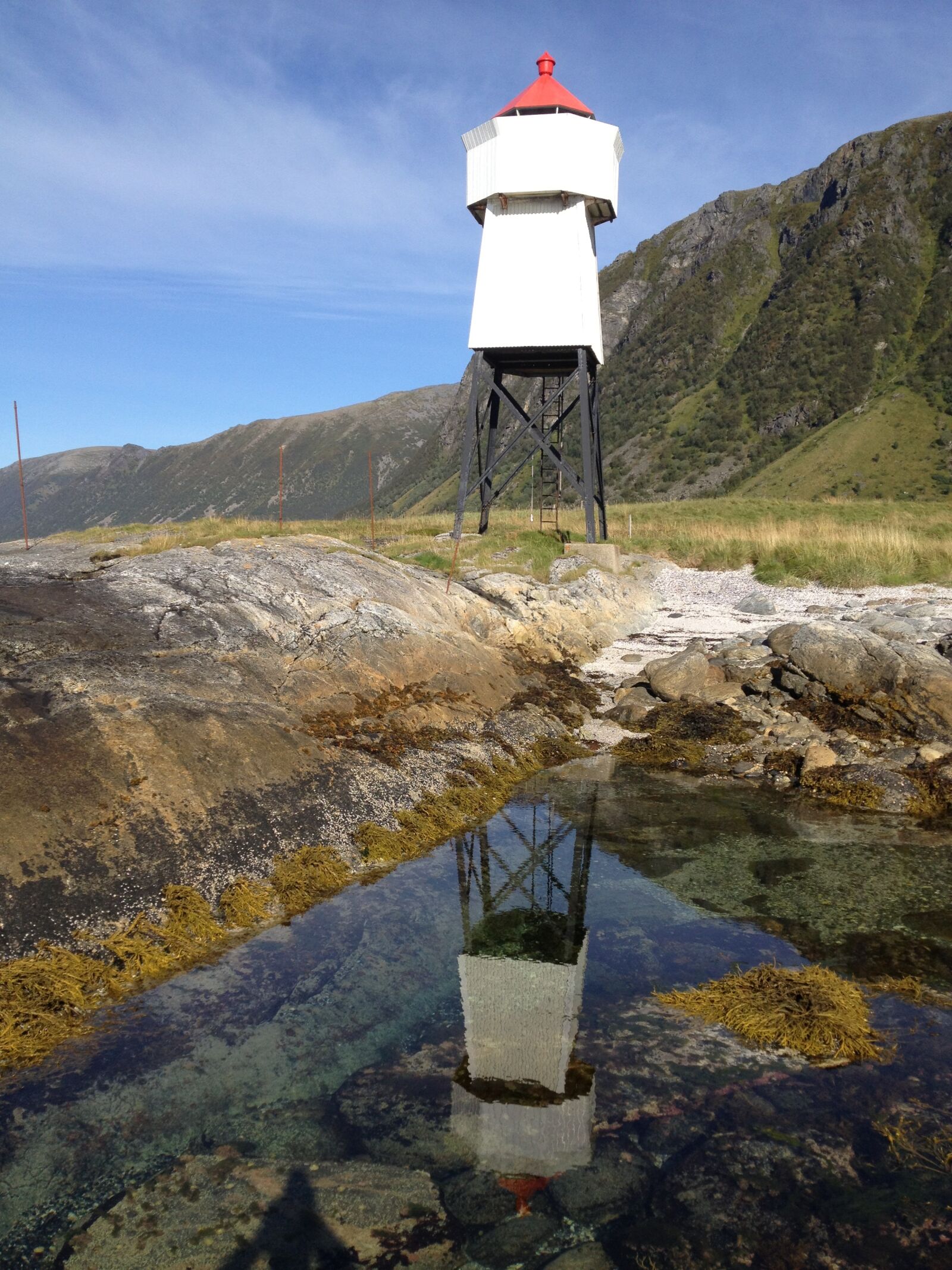 Apple iPhone 4S sample photo. Lighthouse, reflection, sea photography