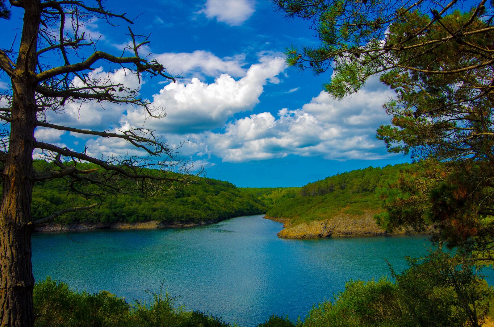 Pentax K-5 IIs sample photo. Landscape, clouds, nature photography