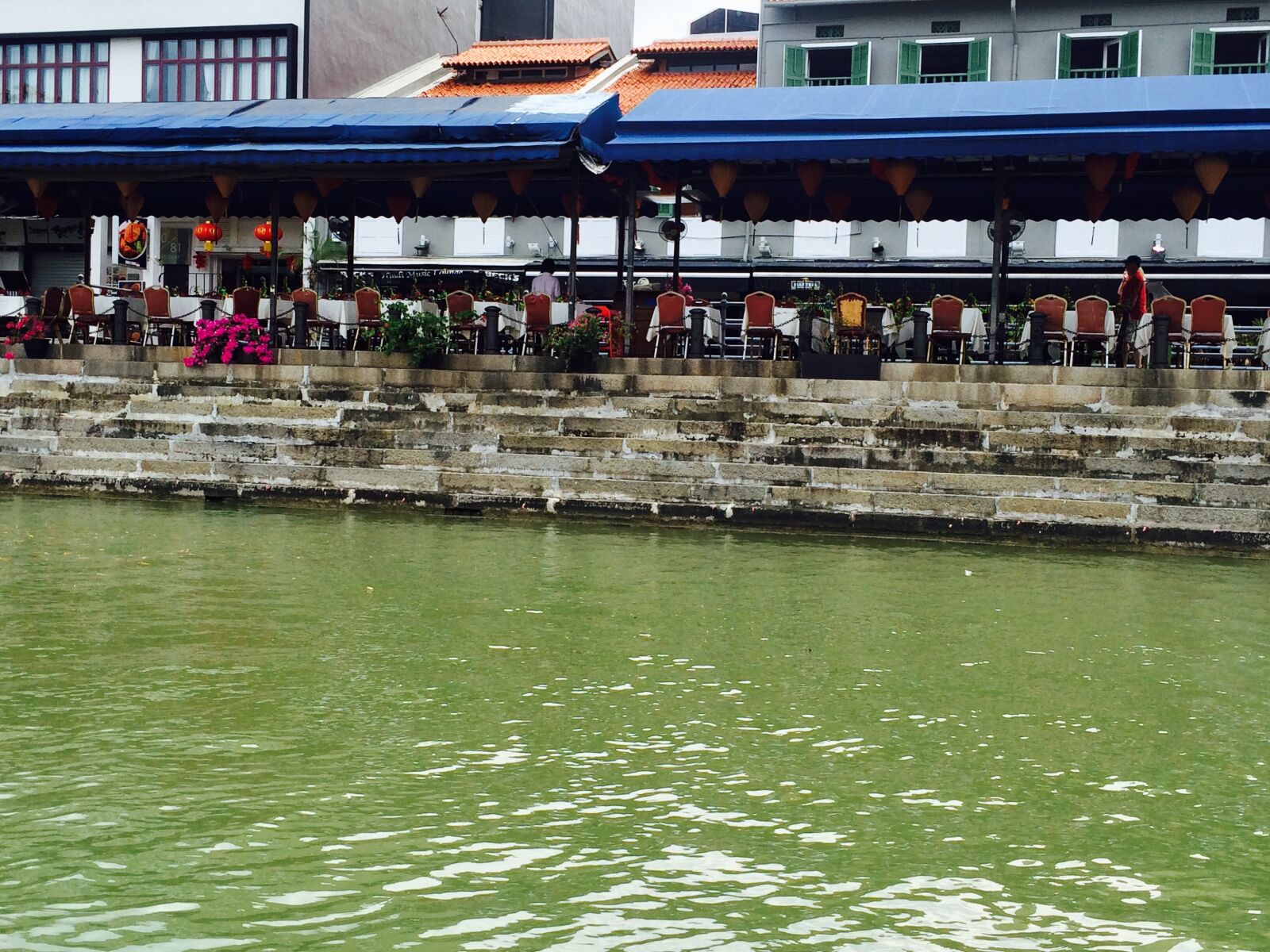 iPhone 5s back camera 4.15mm f/2.2 sample photo. Singapore, travel, asia photography