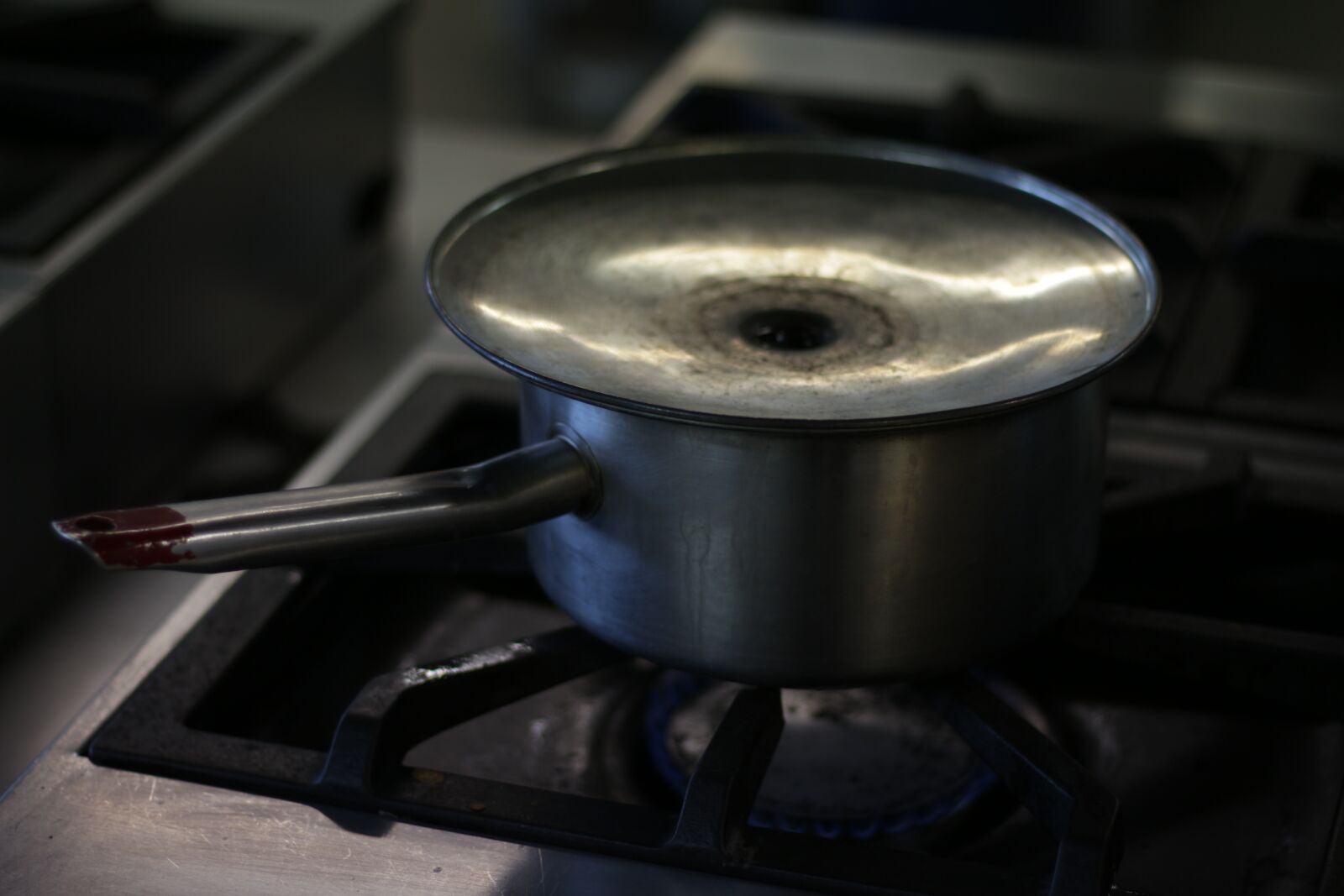 Canon EOS 700D (EOS Rebel T5i / EOS Kiss X7i) + Canon EF 50mm F1.8 STM sample photo. Pastry, contest, fire photography