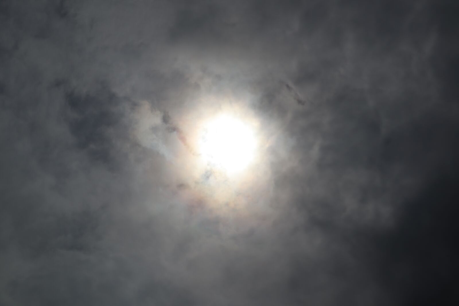 Canon EOS M50 (EOS Kiss M) sample photo. Solar, light, in the photography