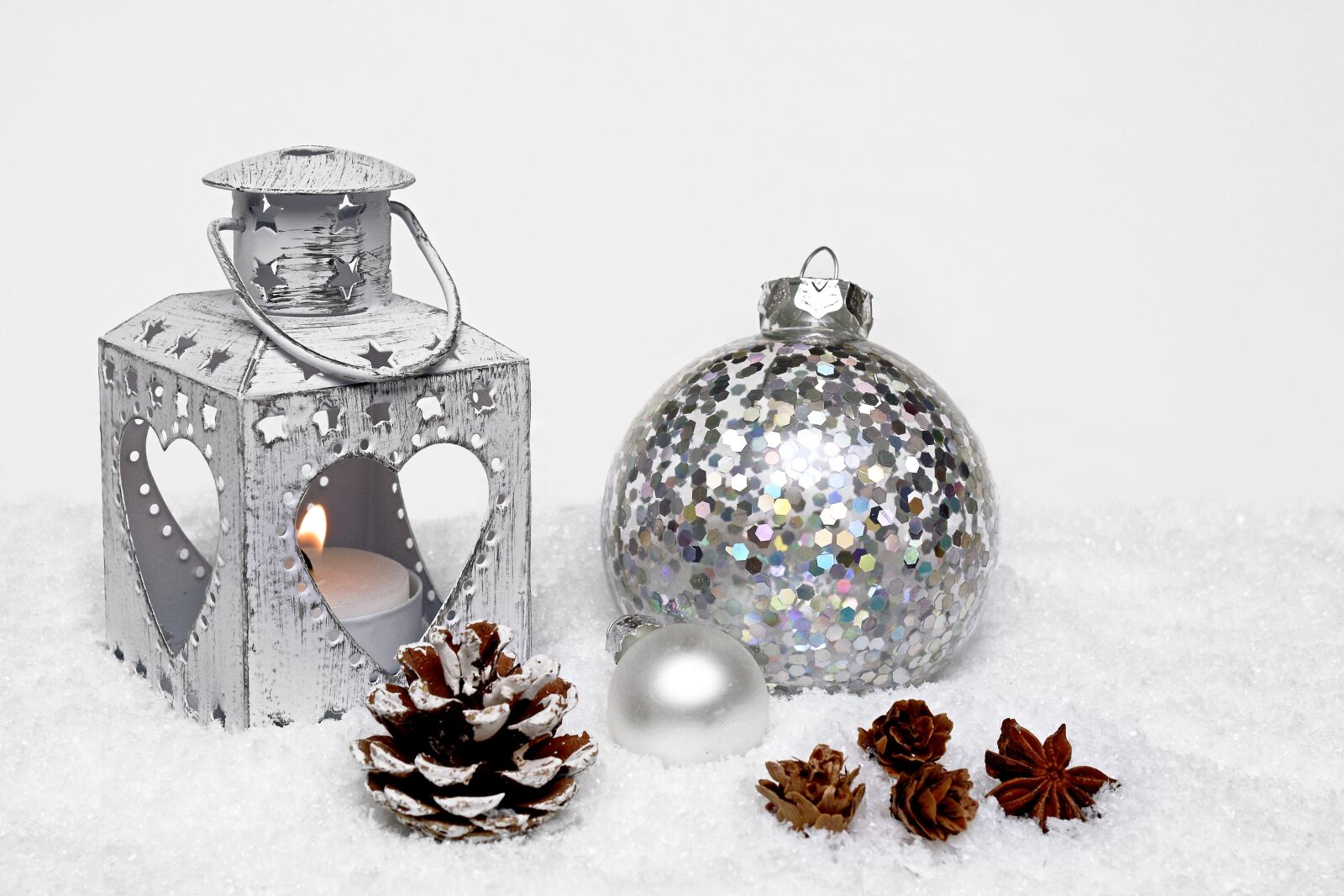 Nikon D7100 sample photo. Christmas bauble, ball, christmas photography