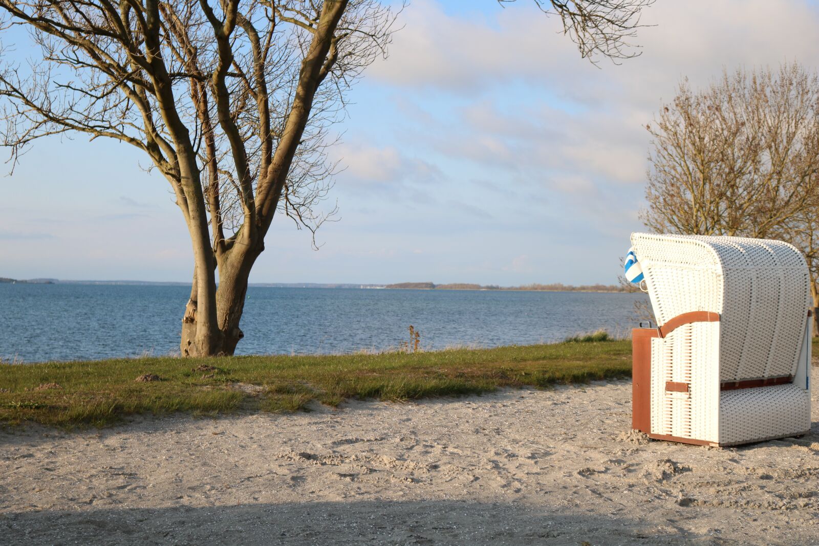 Canon EOS 750D (EOS Rebel T6i / EOS Kiss X8i) sample photo. R gen, baltic sea photography