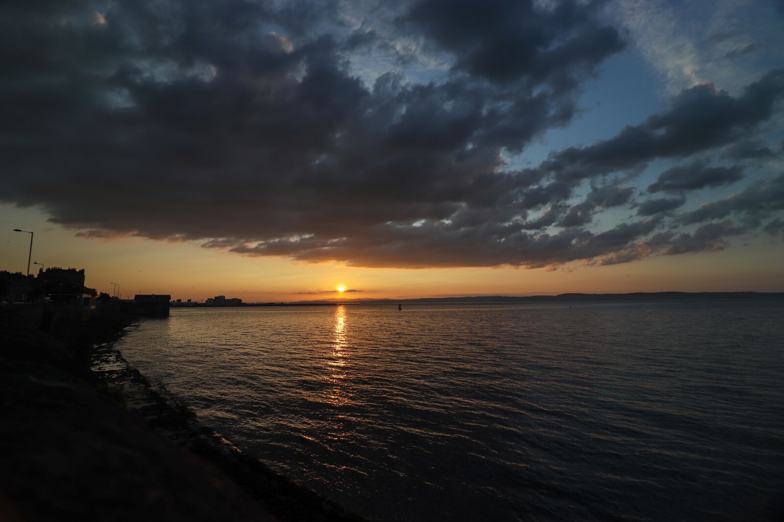 Canon EOS 800D (EOS Rebel T7i / EOS Kiss X9i) sample photo. Water, sea, sun photography