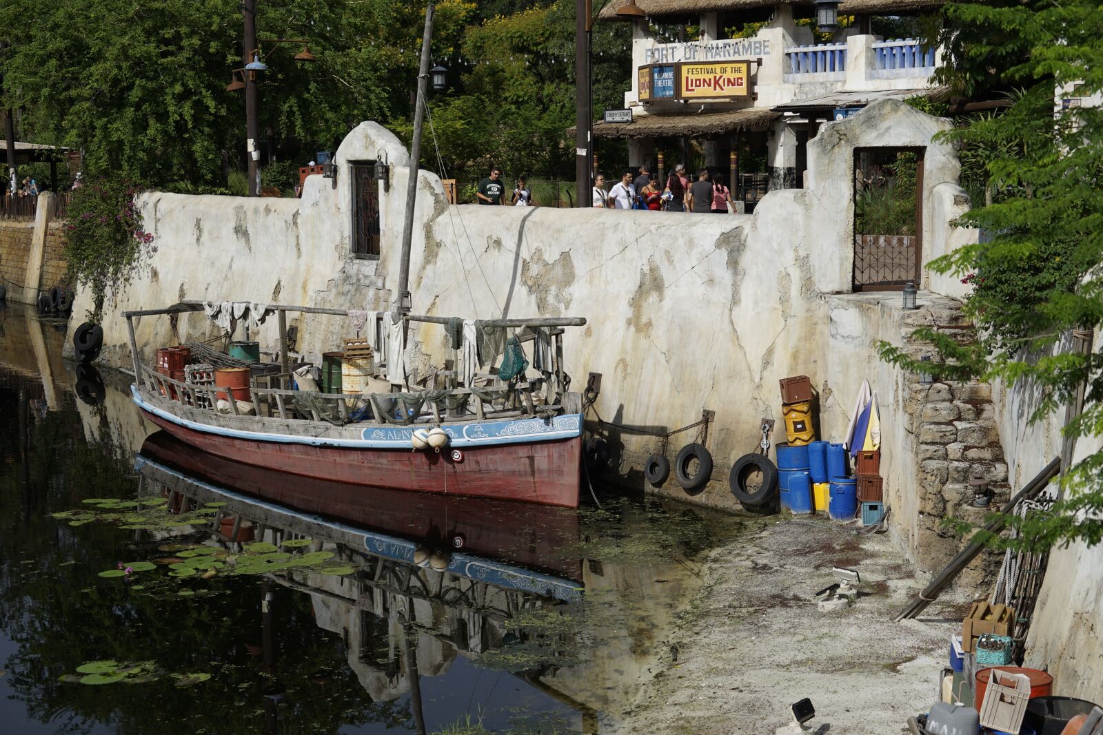 Sony a7 II + Sony FE 24-240mm F3.5-6.3 OSS sample photo. Boat, river, travel photography