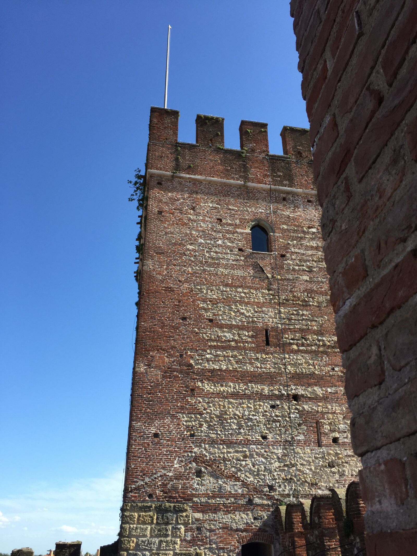 Apple iPhone 6 sample photo. Torre, castle, sky photography
