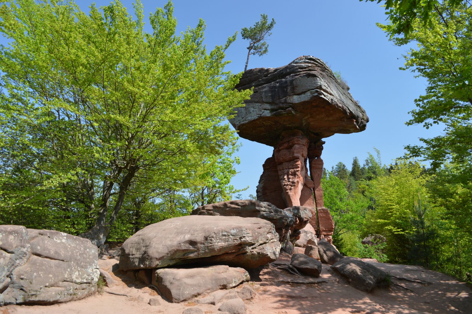 Nikon D3200 sample photo. Devil's table, natural monument photography
