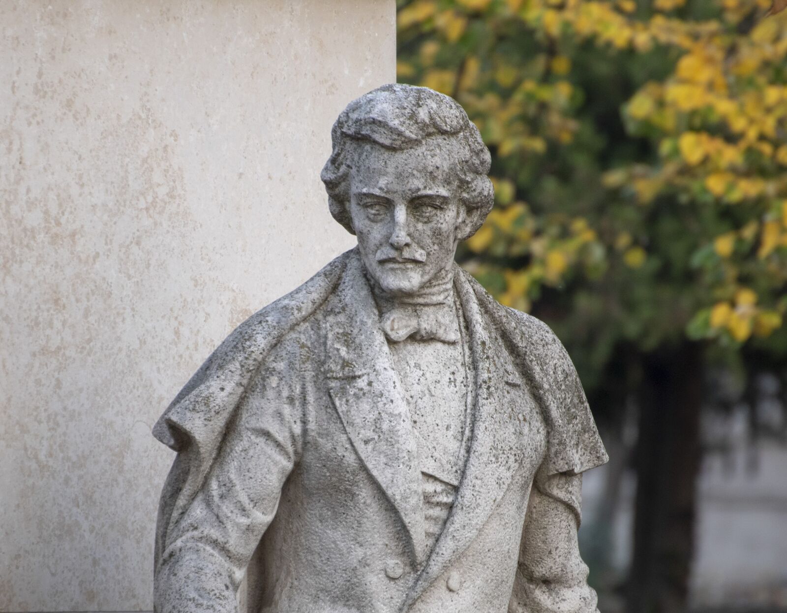 Canon EOS 750D (EOS Rebel T6i / EOS Kiss X8i) sample photo. Statue, nature, mood photography