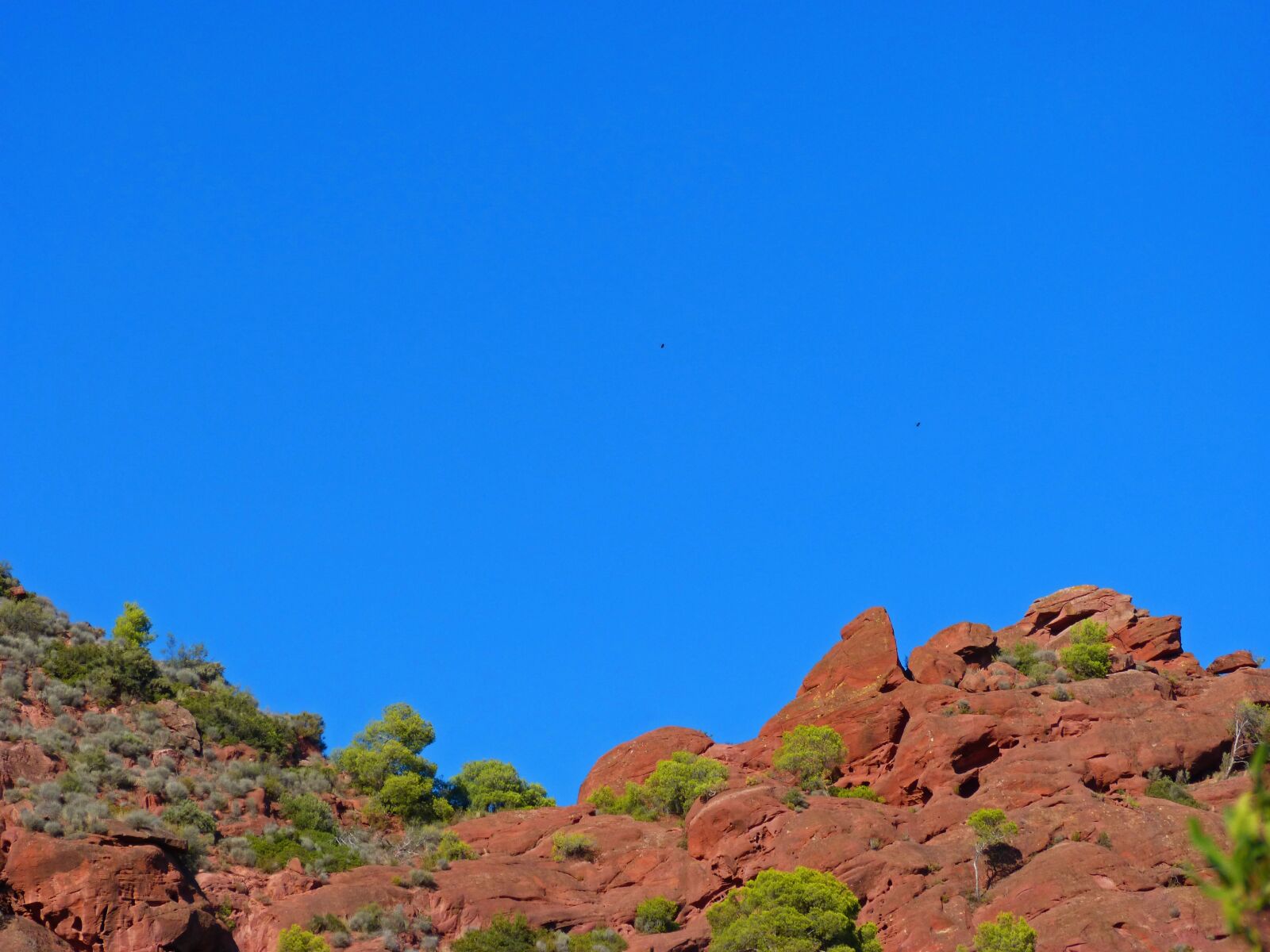 Panasonic DMC-FZ62 sample photo. Rock, red sandstone, mountain photography