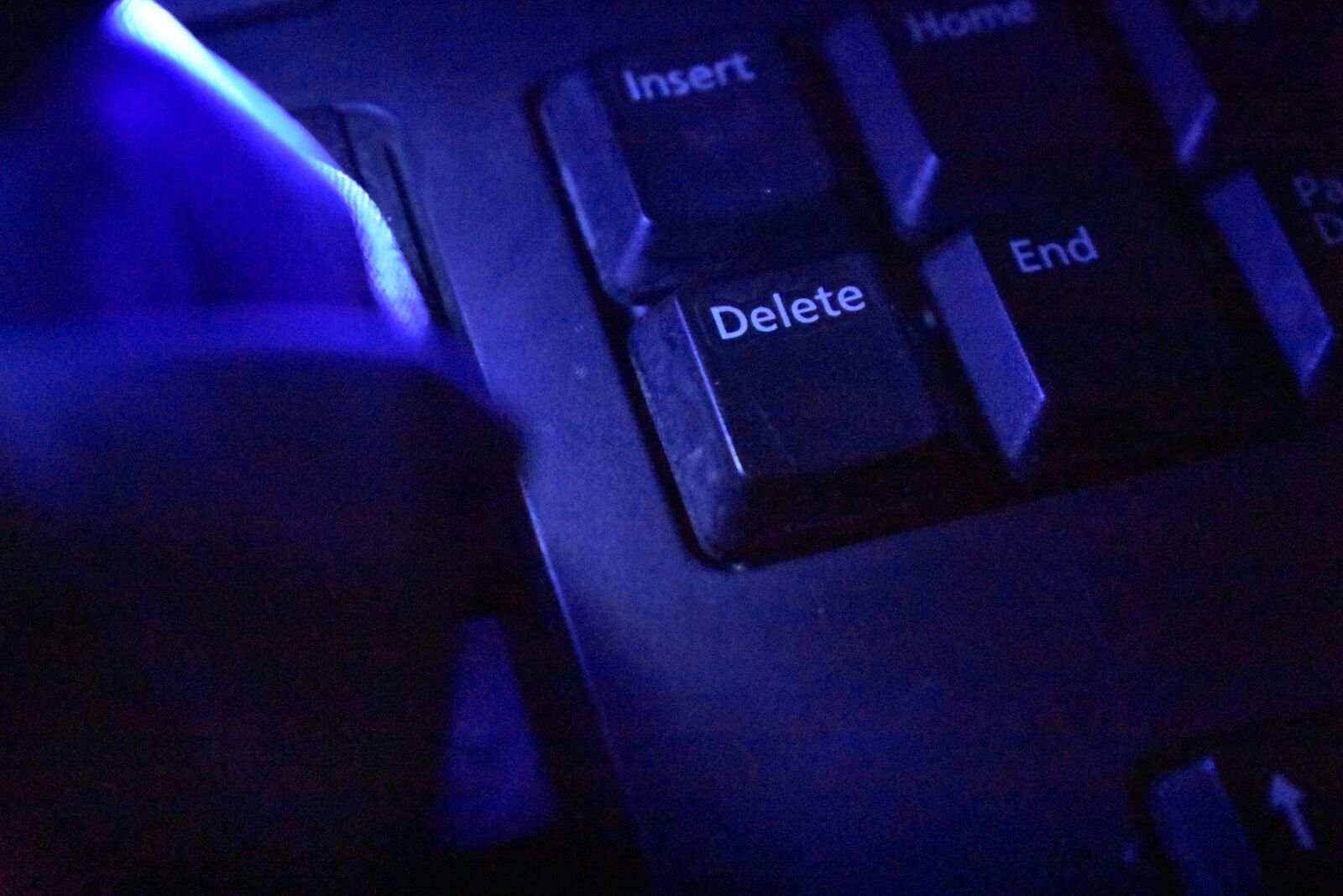 Nikon D3400 sample photo. Delete, keyboard, creative photography