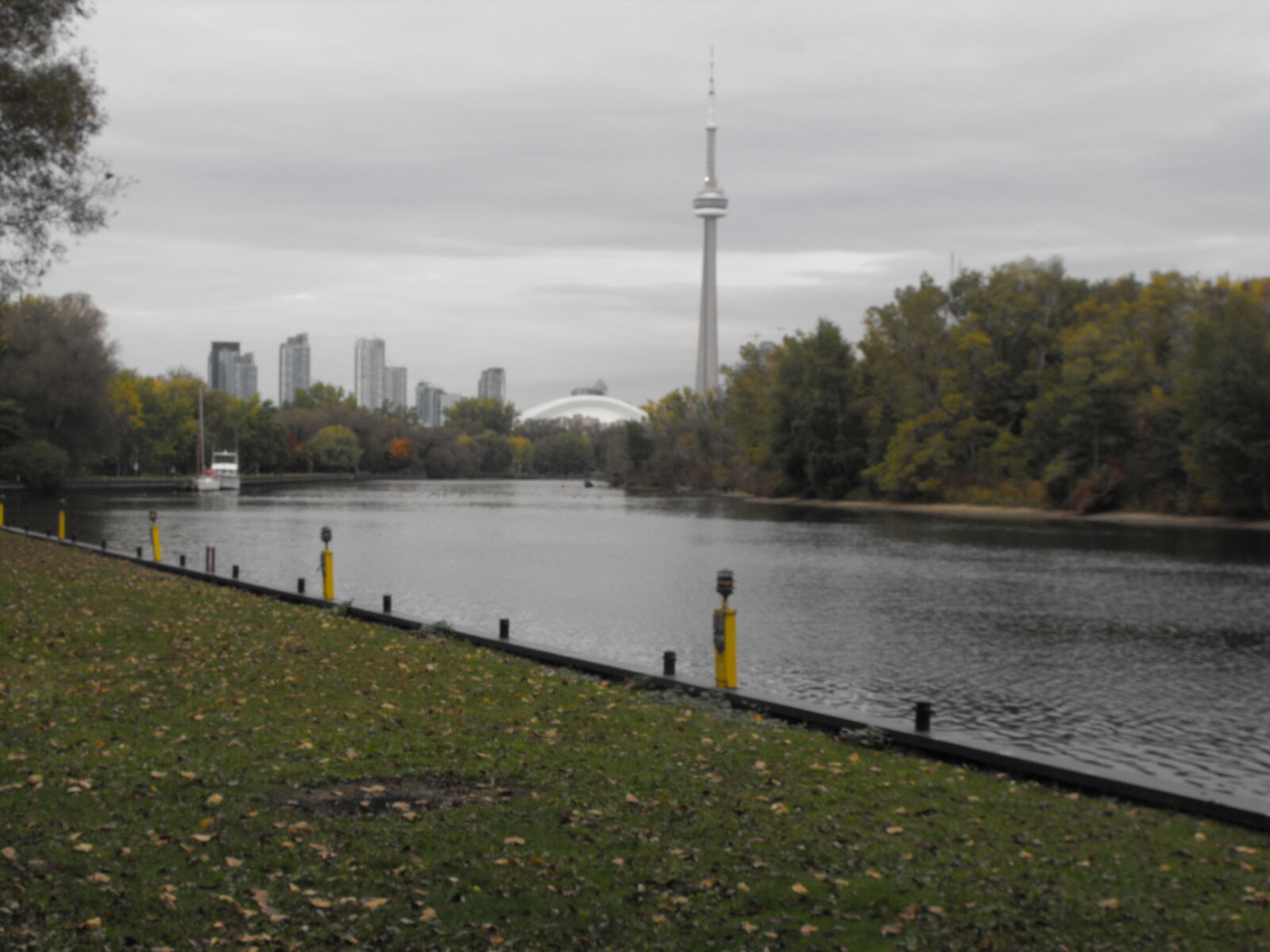 Fujifilm FinePix S1000fd sample photo. Canada, lake, ontario, toronto photography