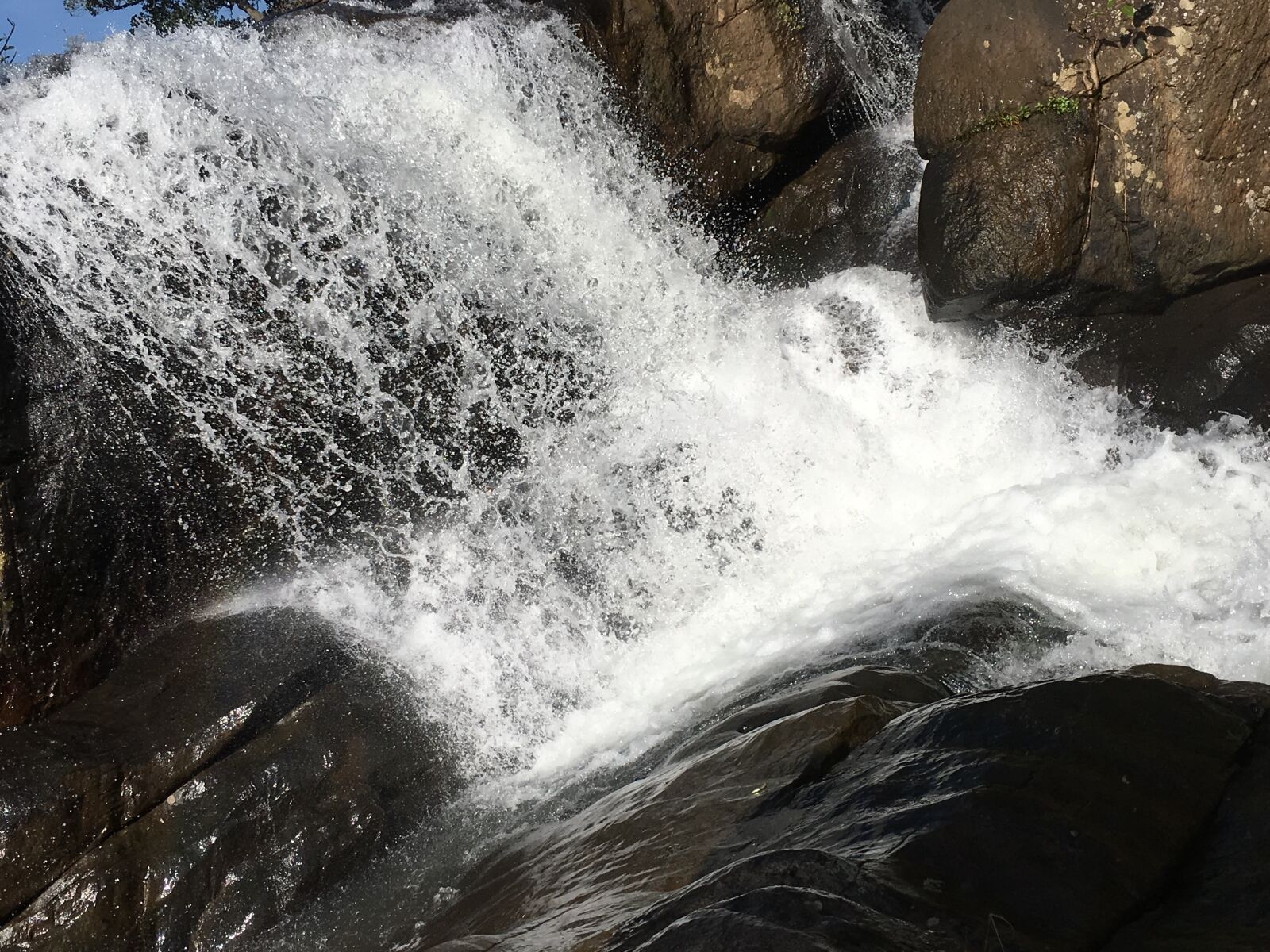 Apple iPhone SE sample photo. Water, waterfall, stream photography