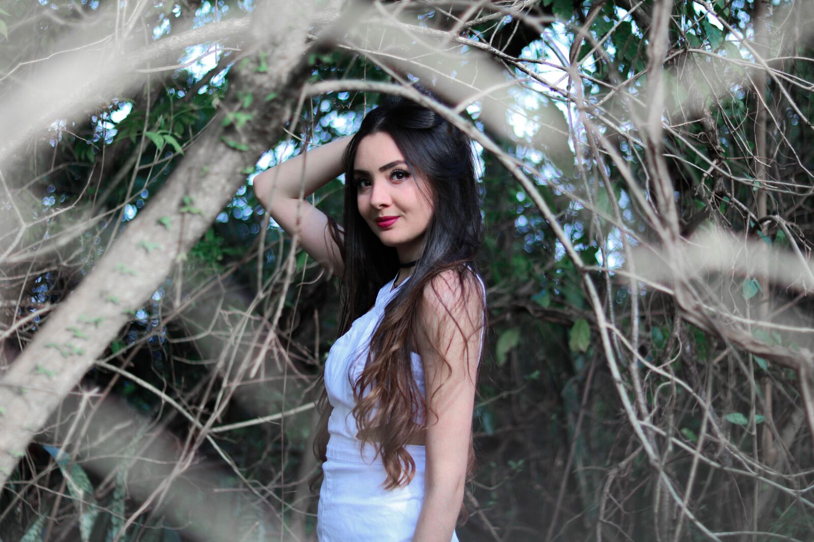 Canon EOS 750D (EOS Rebel T6i / EOS Kiss X8i) sample photo. Nature, woman, beauty photography
