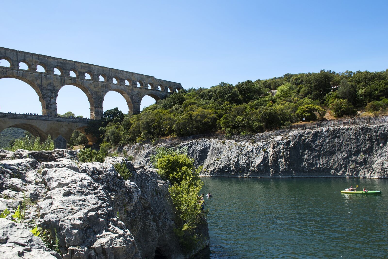 Nikon D5500 sample photo. Pont du gard, unesco photography