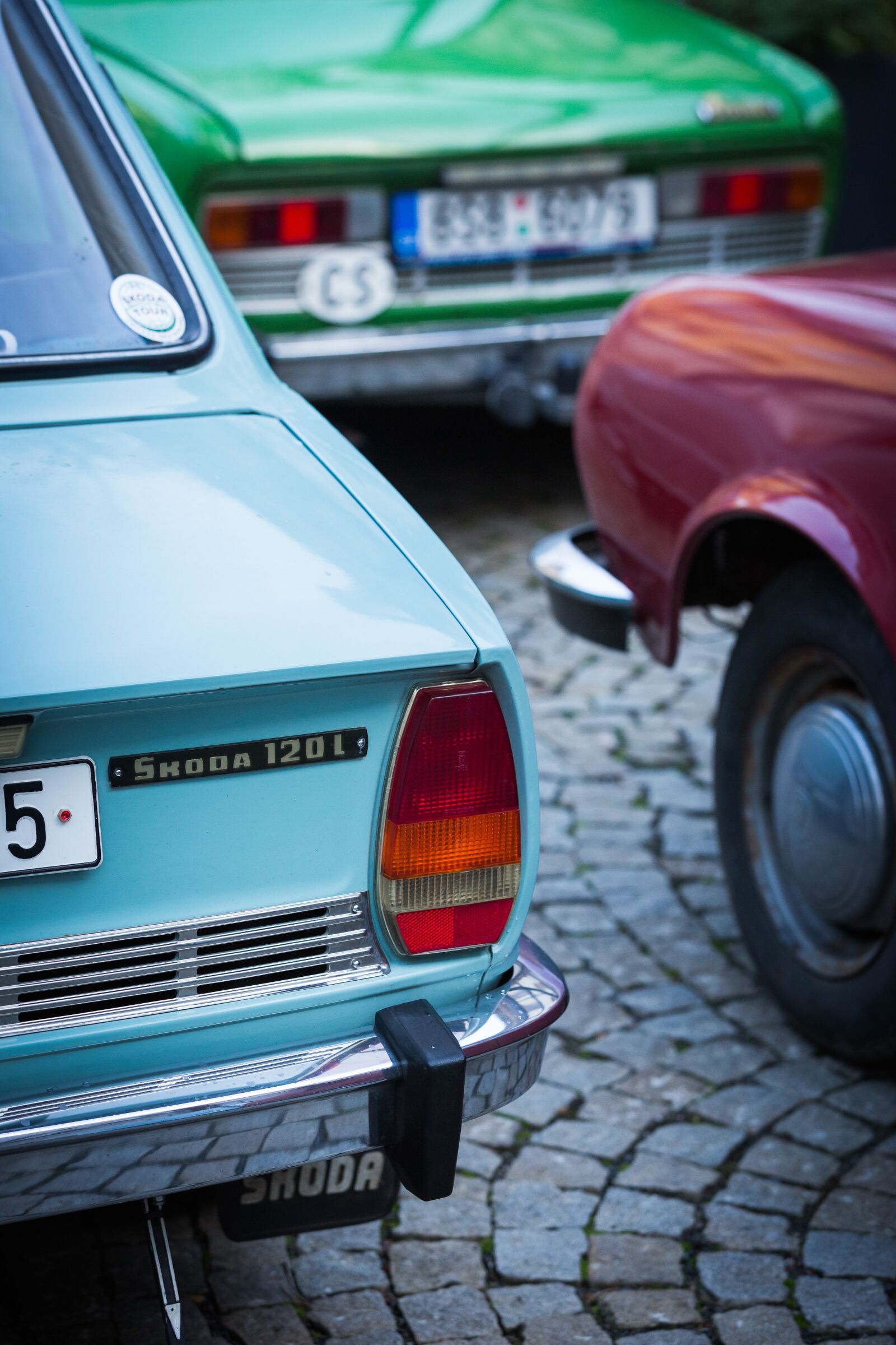Canon EOS 5D Mark III sample photo. Skoda, prague, old cars photography