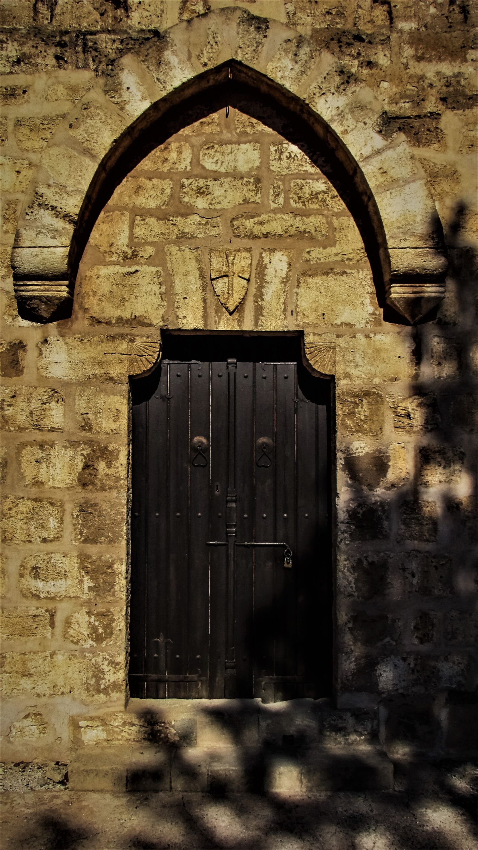 Canon PowerShot SX400 IS sample photo. Door, entrance, church photography
