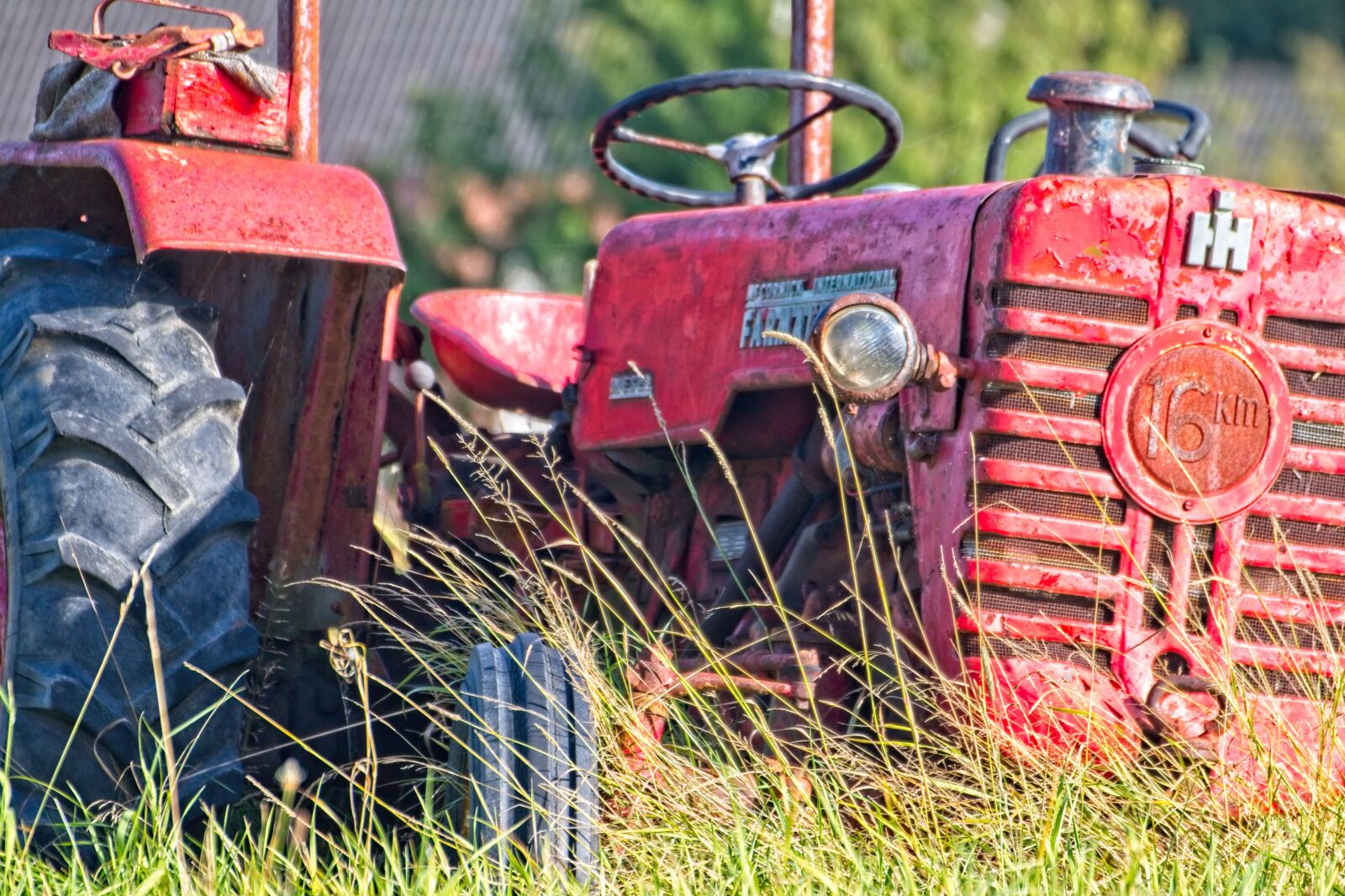 Canon EOS 70D sample photo. Tractor, old, history photography