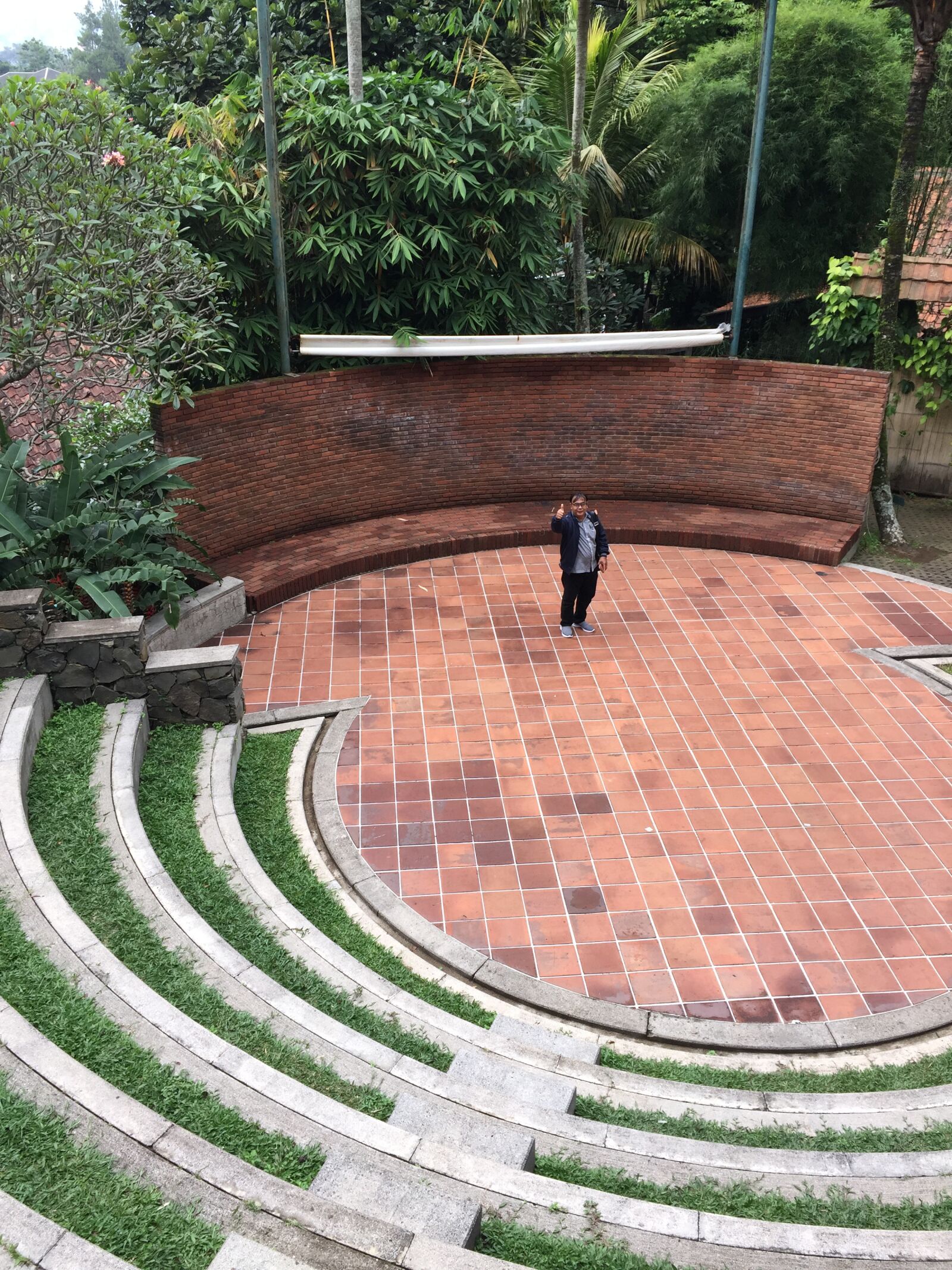 iPhone 6 back camera 4.15mm f/2.2 sample photo. Theater, amphitheater, ar photography