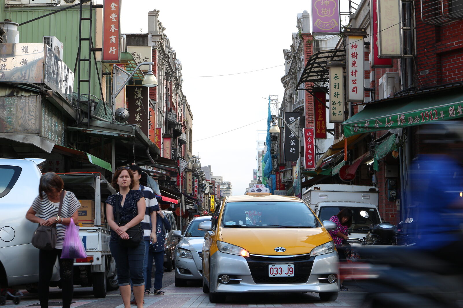 Canon EOS M sample photo