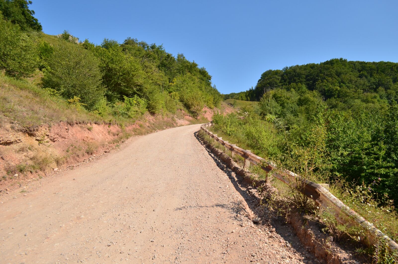 Nikon D5100 sample photo. Crimea, mountain road, road photography