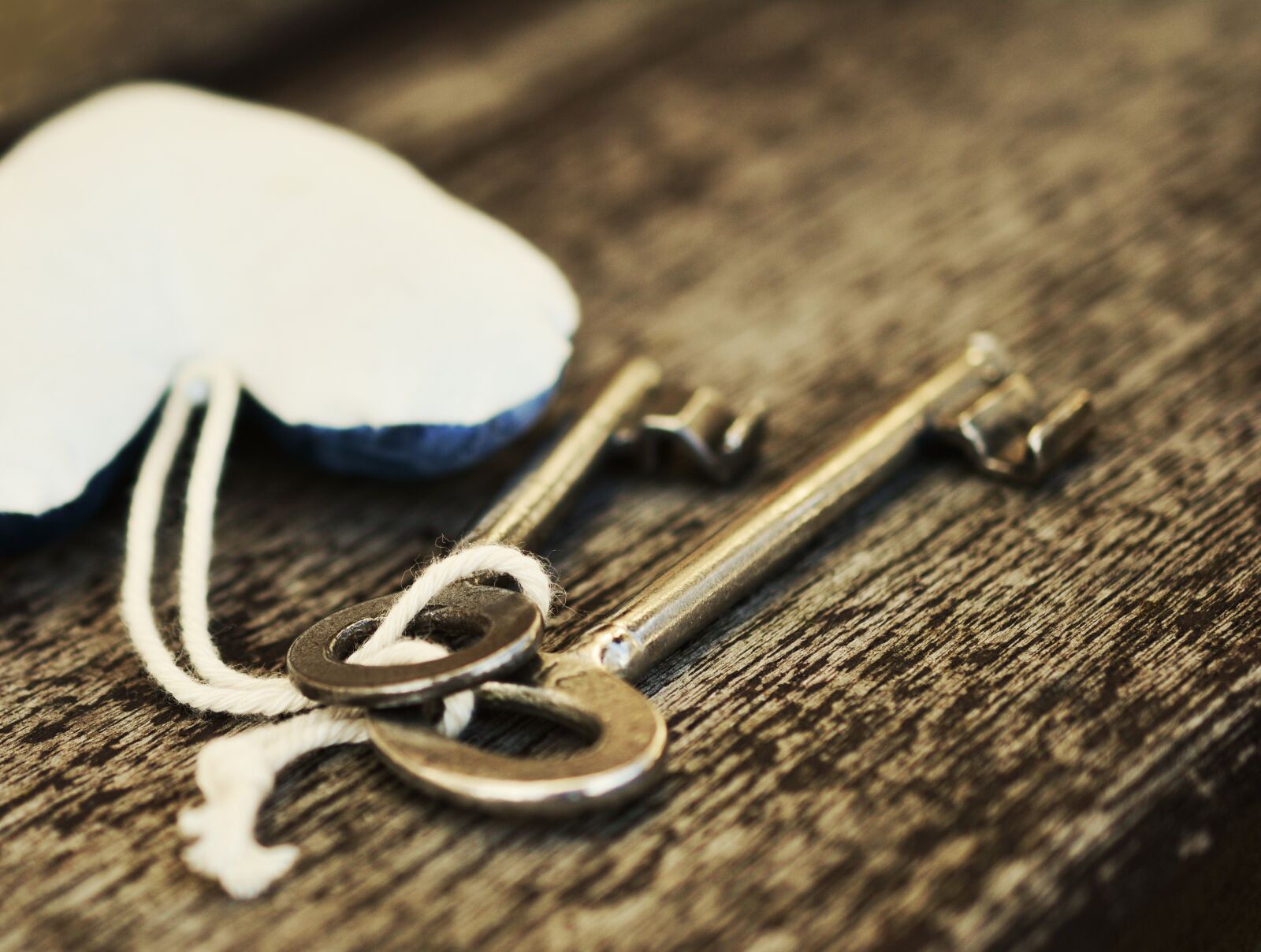 Nikon D5200 sample photo. Key, heart, love photography