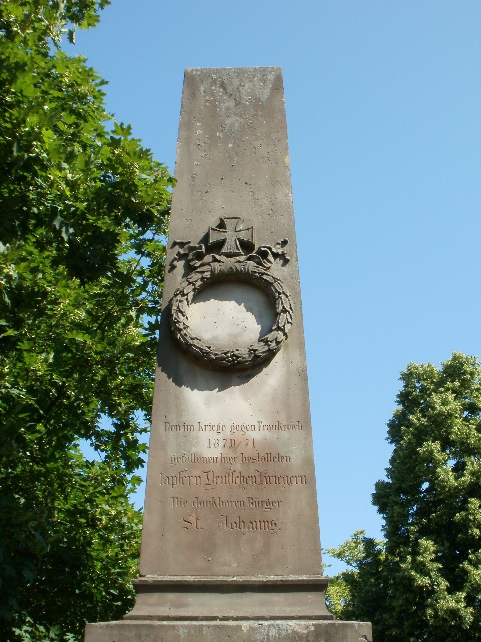 Olympus FE47,X43 sample photo. Memorial, saarbruecken, echelmeyerpark photography