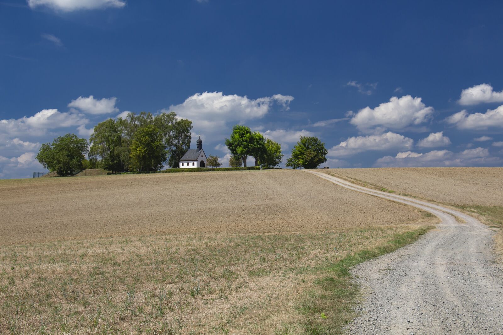 Canon EOS 700D (EOS Rebel T5i / EOS Kiss X7i) sample photo. Chapel, away, religion photography