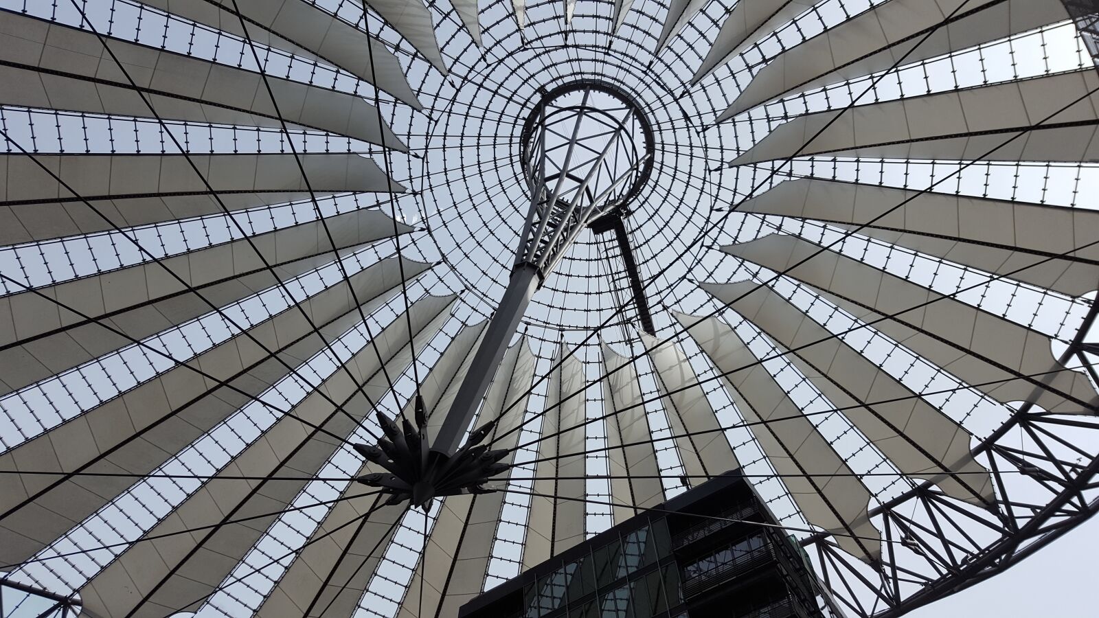 Samsung Galaxy S6 sample photo. Berlin, sony center, potsdam photography