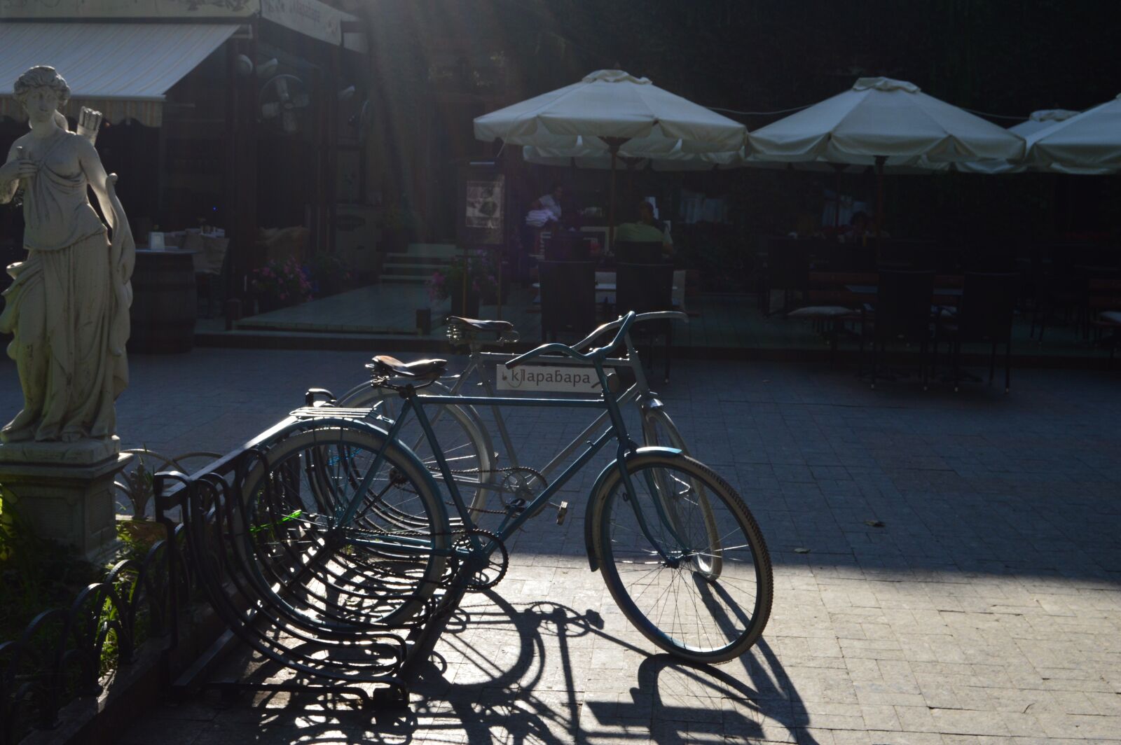 Nikon D3200 sample photo. Street, bicycle, cycling photography