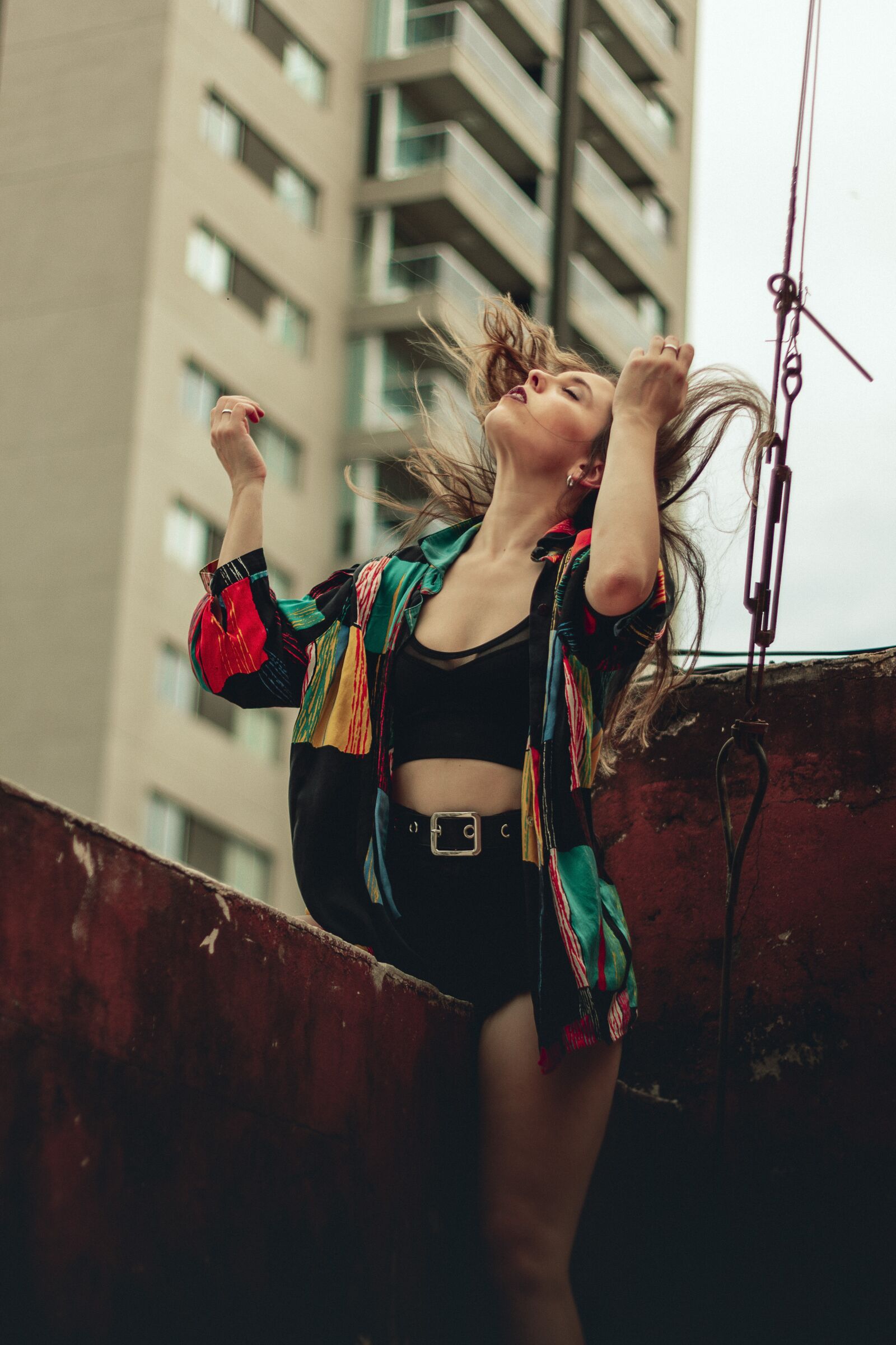 Canon EOS 60D + Canon EF 50mm F1.8 II sample photo. Urban, women, model photography