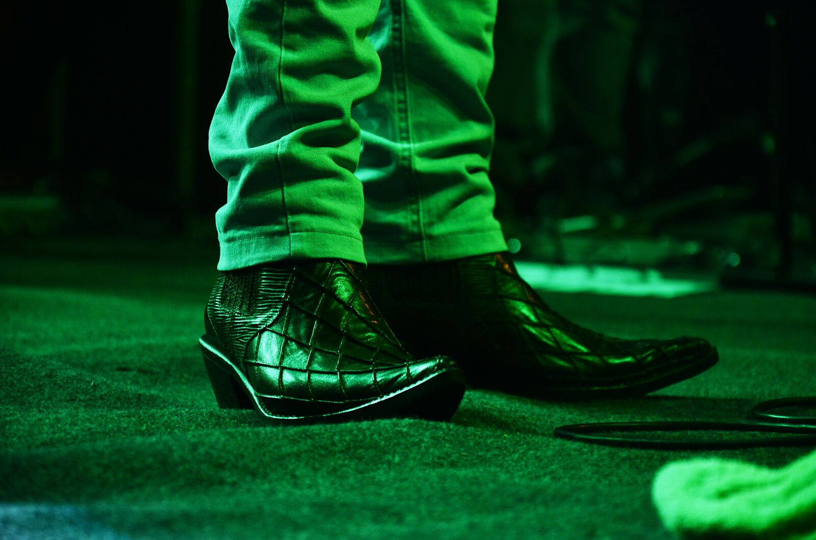 Nikon D7000 sample photo. Boots, feet, footwear photography