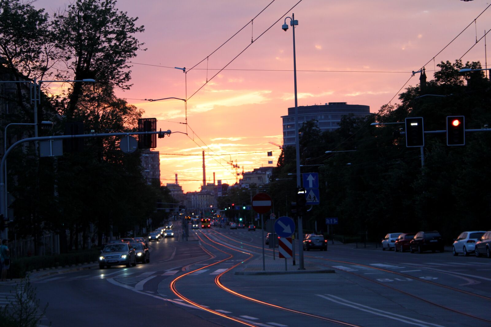 Canon EOS 500D (EOS Rebel T1i / EOS Kiss X3) sample photo. Transport, street, city photography