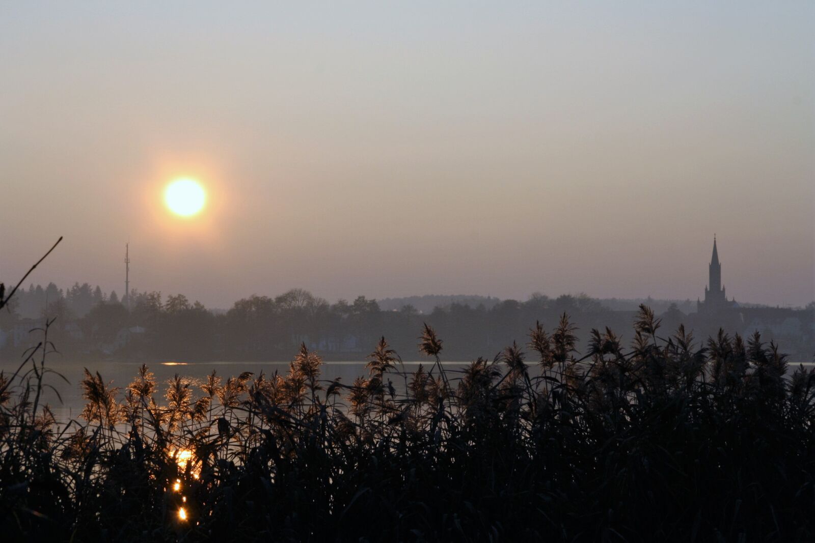 Canon EOS 1000D (EOS Digital Rebel XS / EOS Kiss F) sample photo. Sun, evening, twilight photography