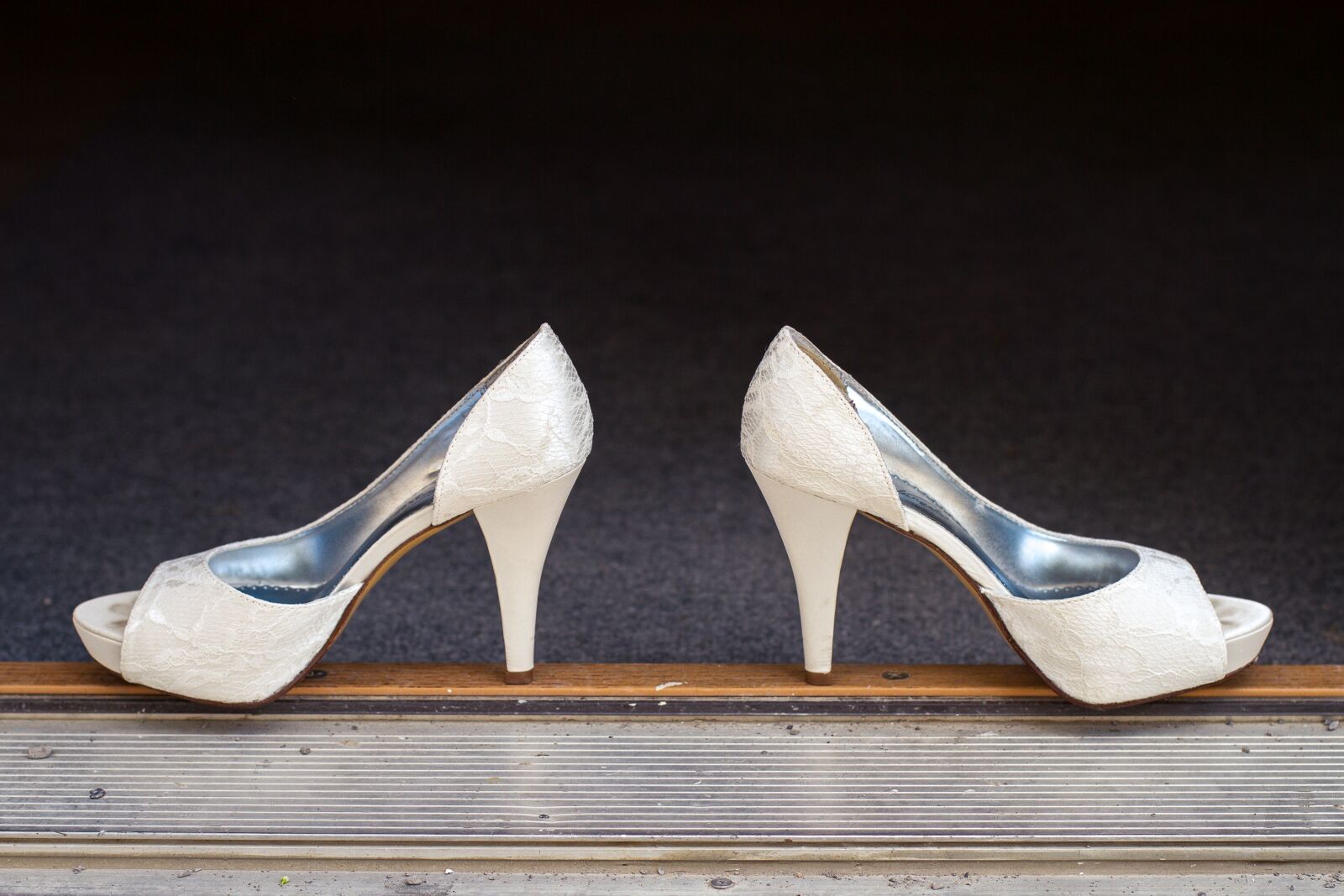 Canon EOS 7D + Canon EF 50mm F1.4 USM sample photo. Wedding, shoes, high heels photography