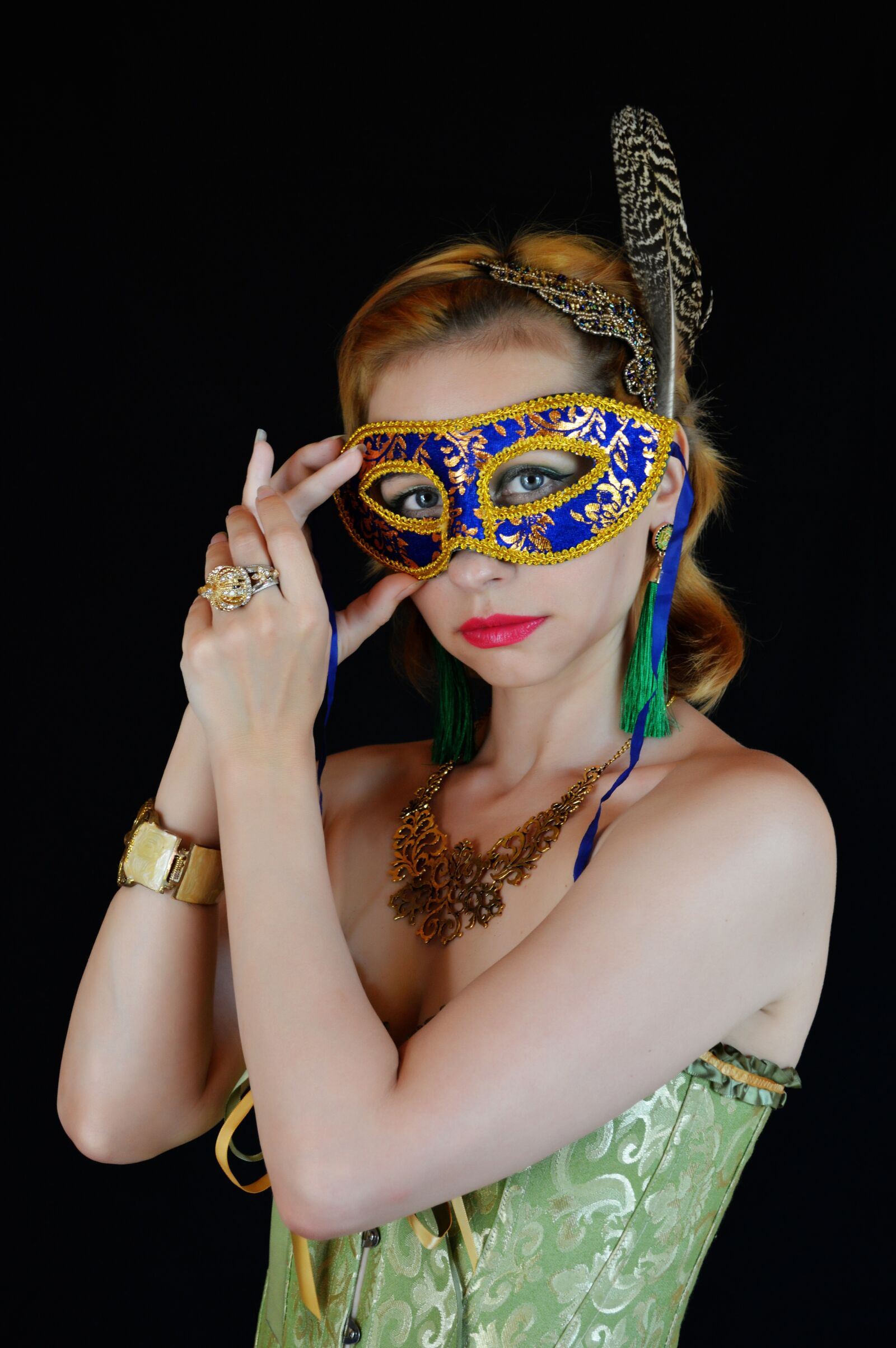 Nikon D3200 sample photo. Mask, girl, venice photography