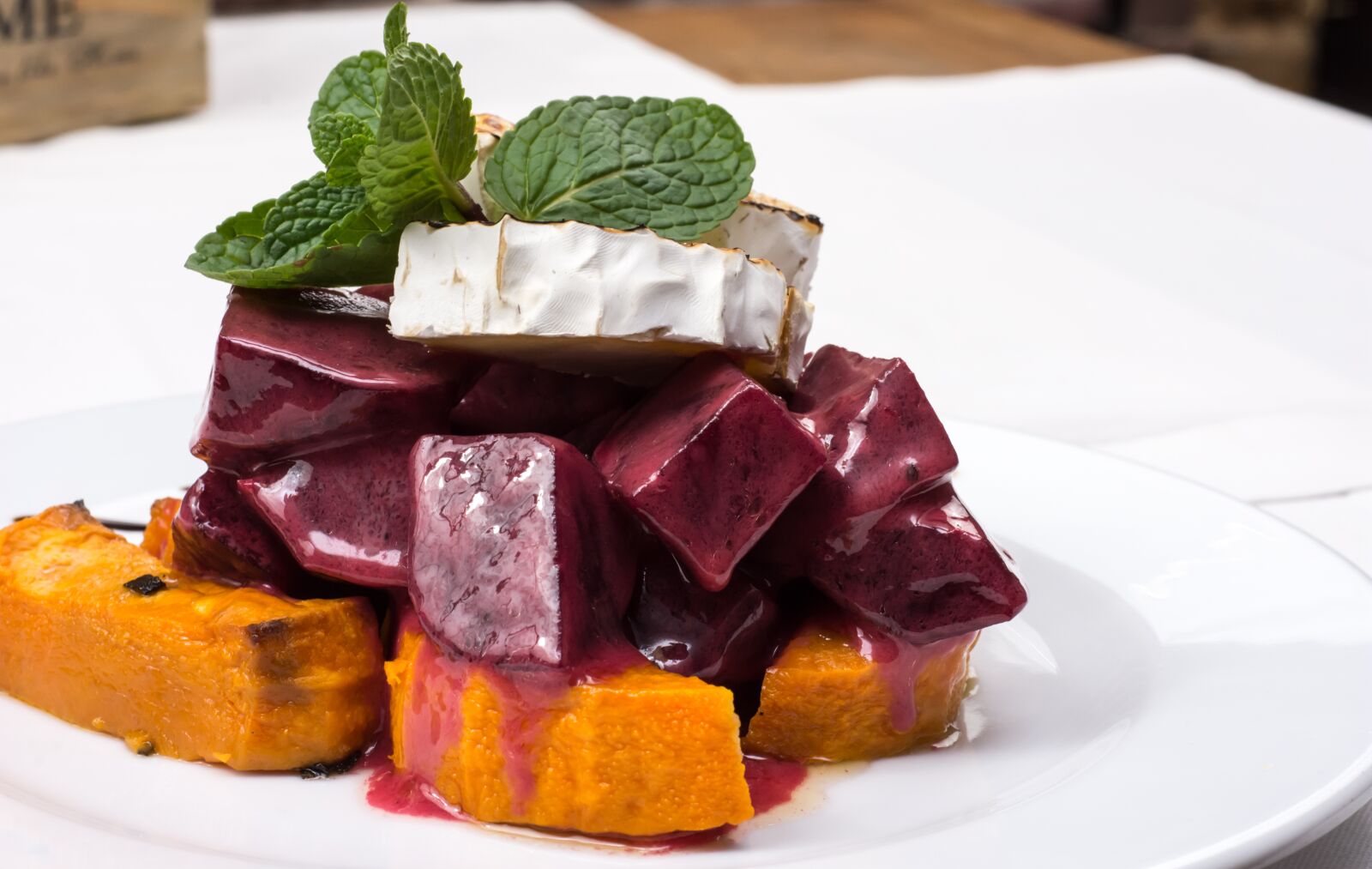 Nikon D7200 sample photo. Gourmet salad, pumpkin salad photography