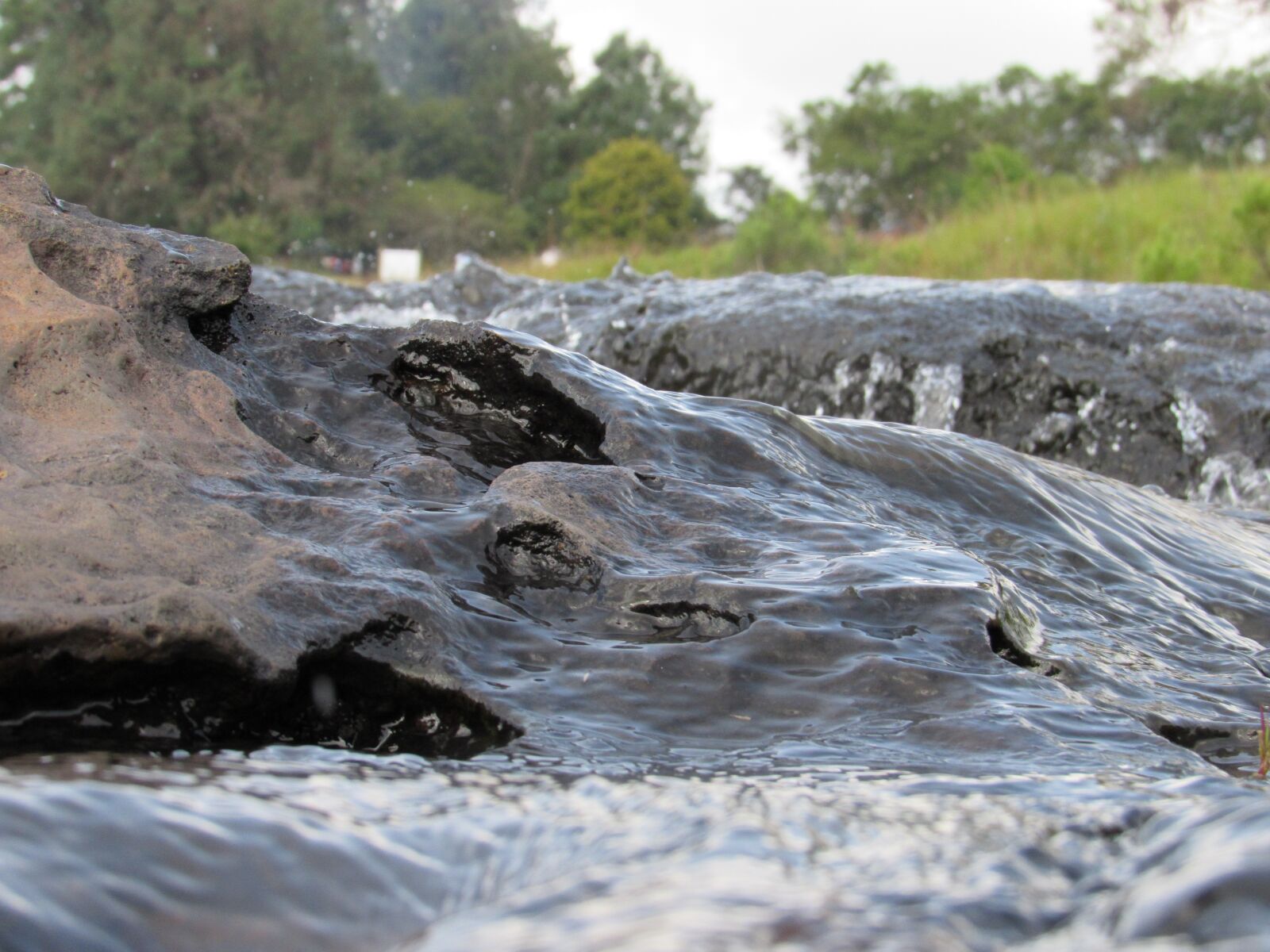 Canon PowerShot SX520 HS sample photo. River, rock, flow photography