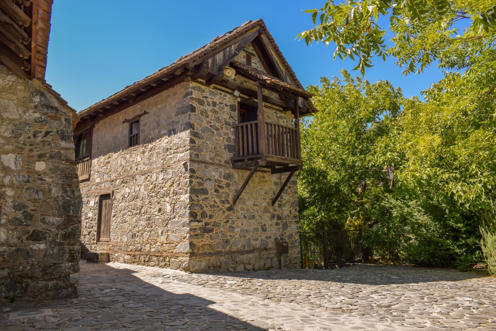 Nikon D3300 sample photo. Cyprus, kalopanayiotis, monastery photography